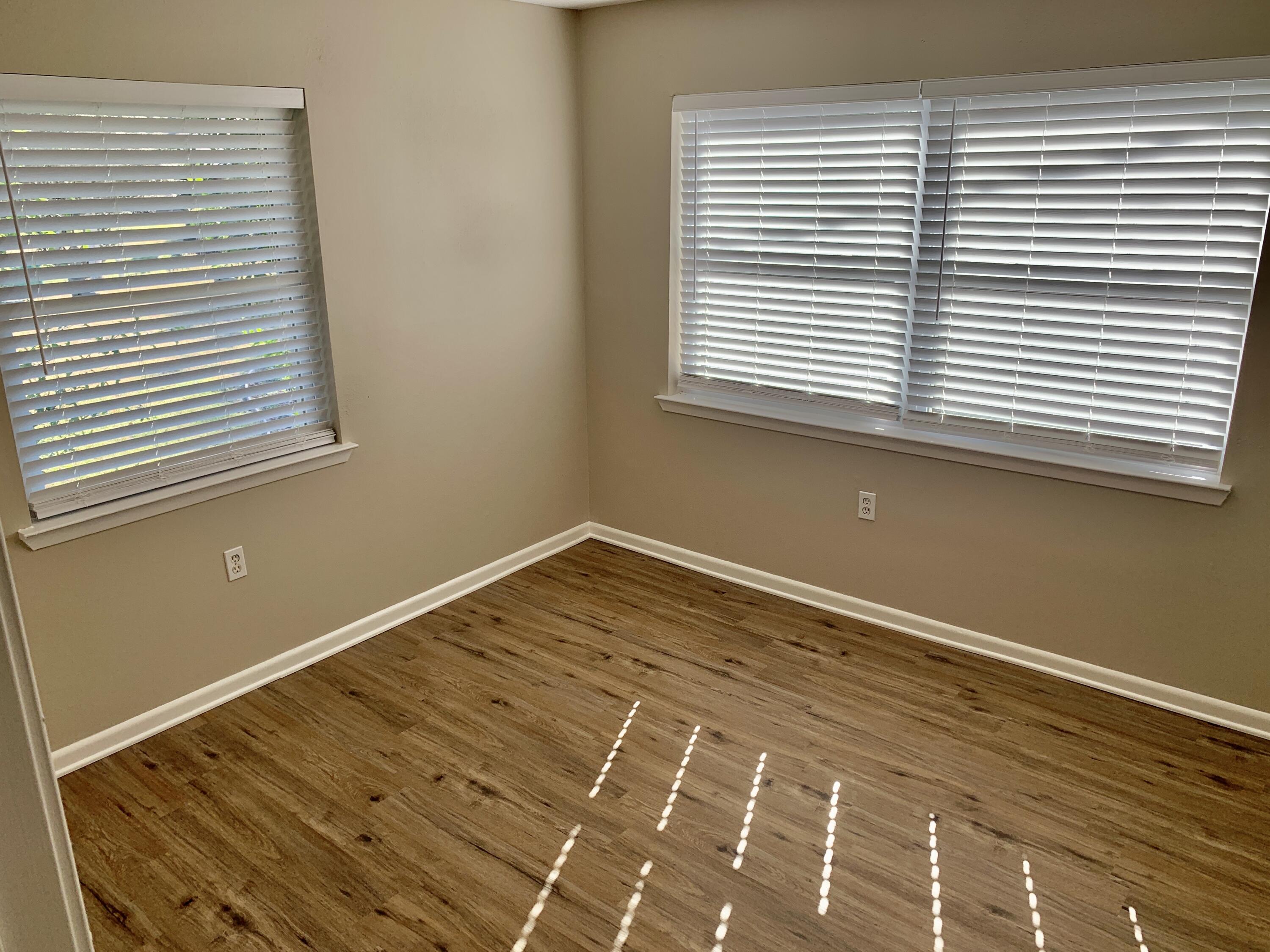 LAKE LORRAINE ESTATES - Residential