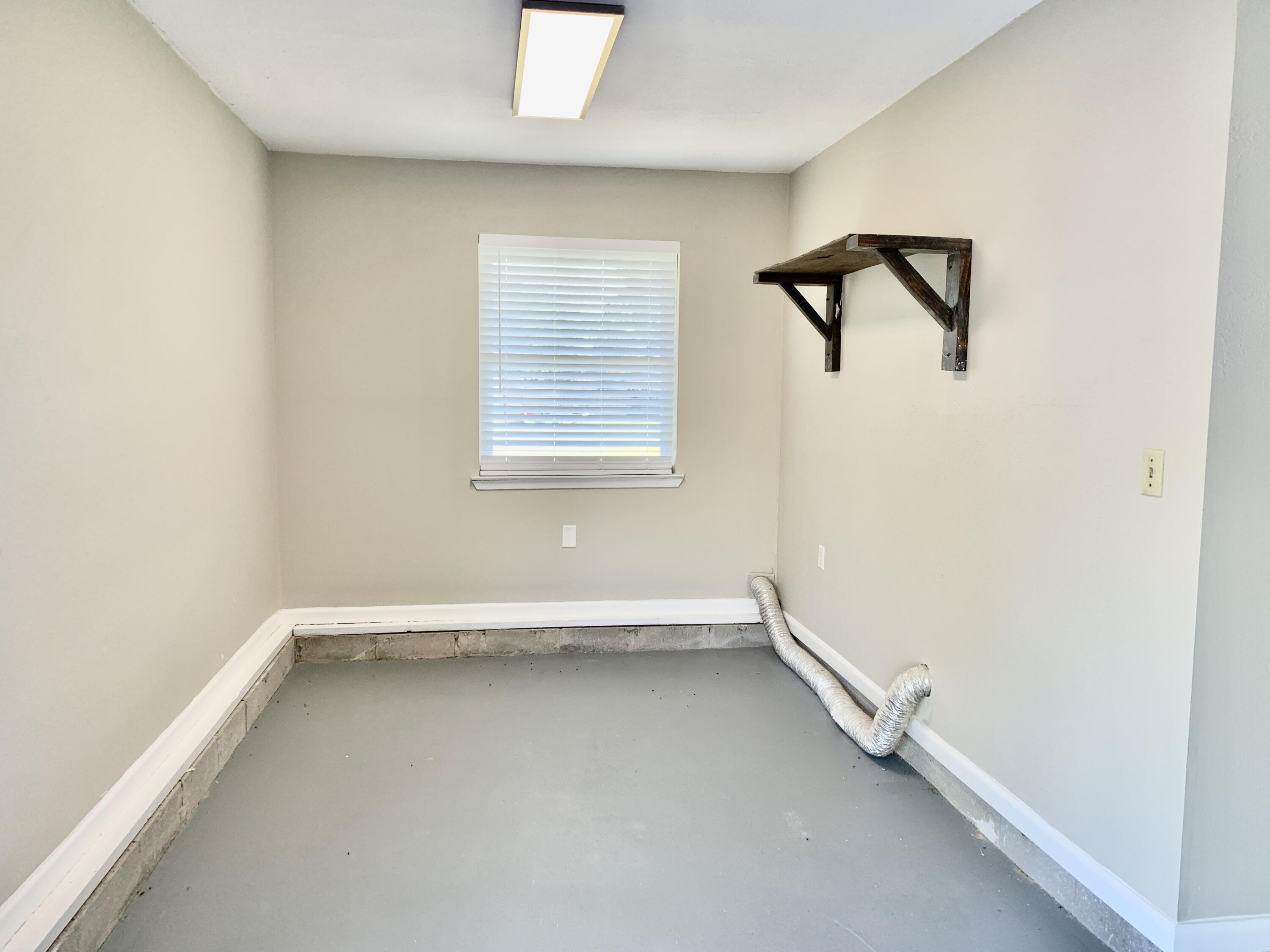 LAKE LORRAINE ESTATES - Residential