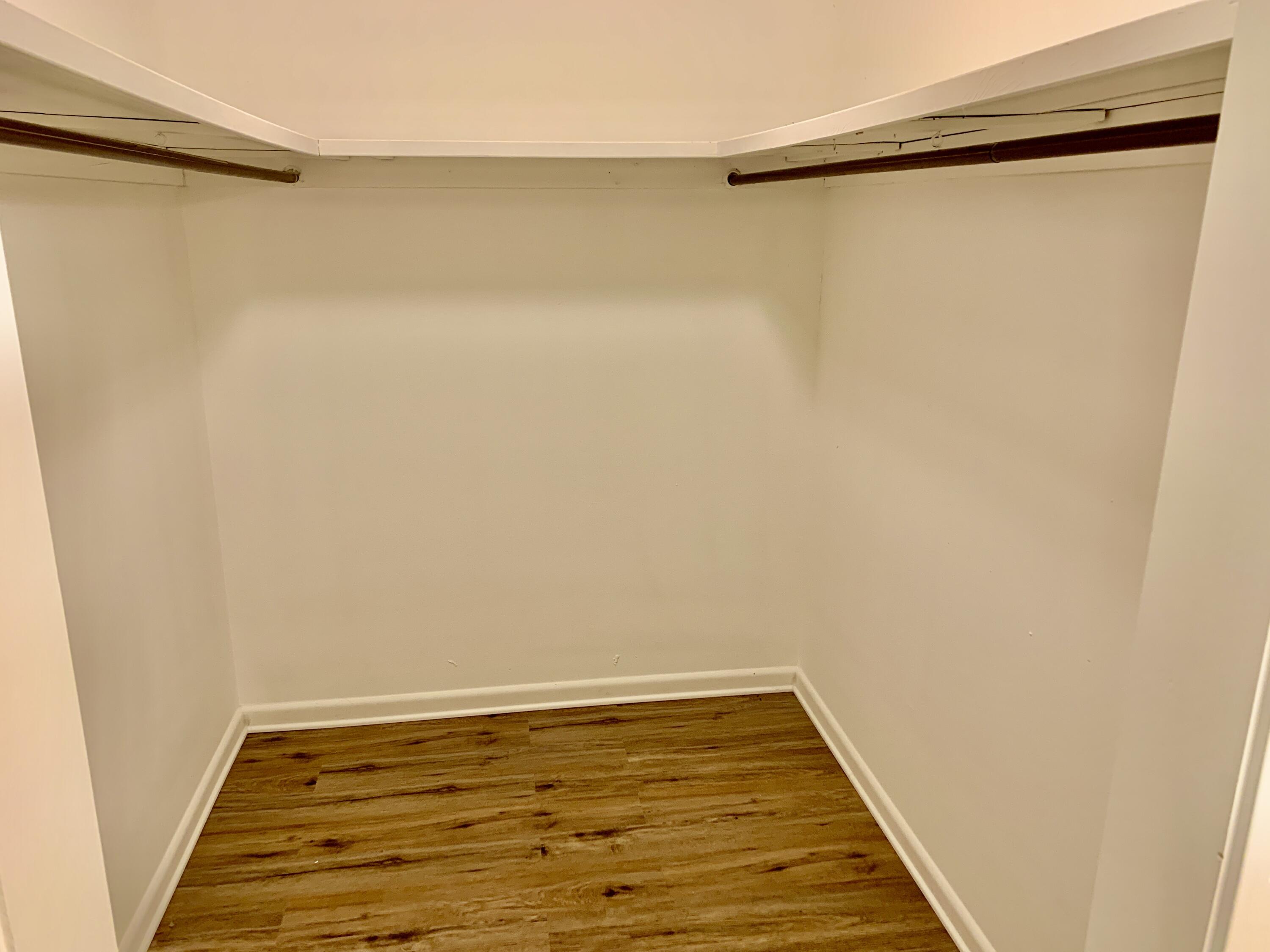 LAKE LORRAINE ESTATES - Residential