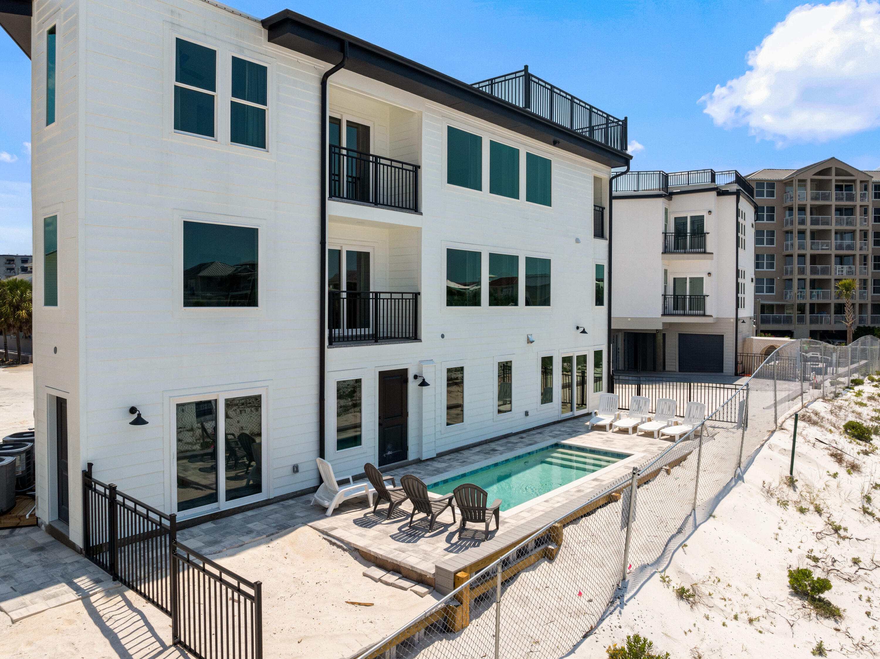 Holiday Isle - Residential