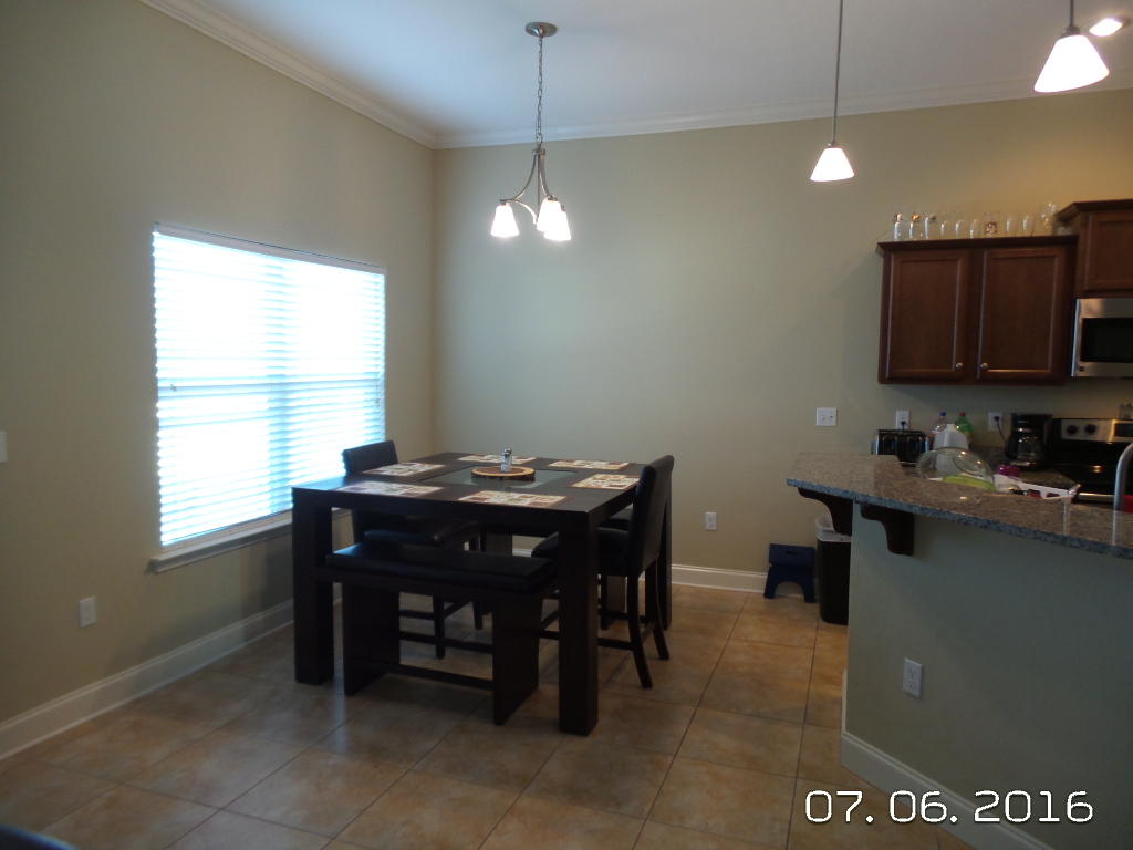 DUGGAN POND ESTATES - Residential Lease