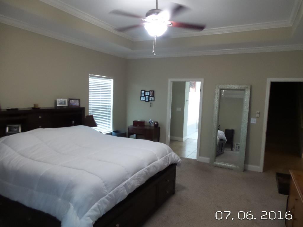 DUGGAN POND ESTATES - Residential Lease