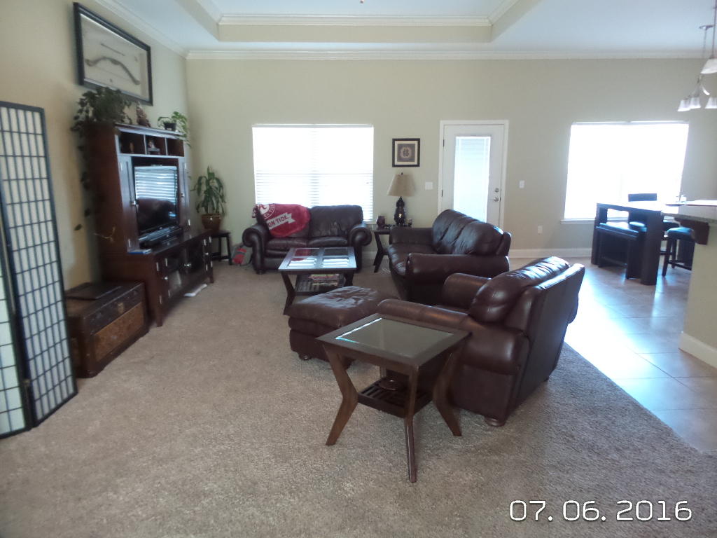 DUGGAN POND ESTATES - Residential Lease