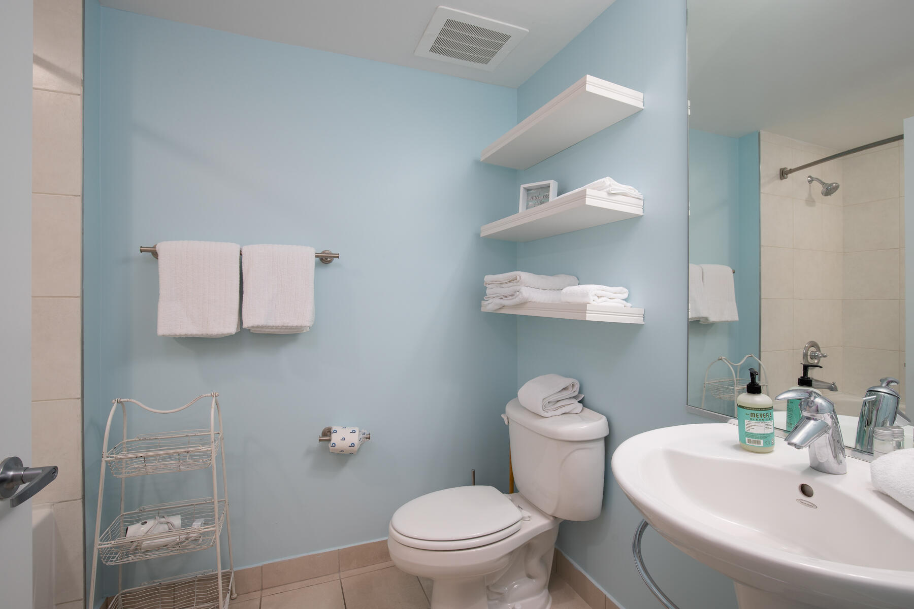 BAHIA CONDO - Residential