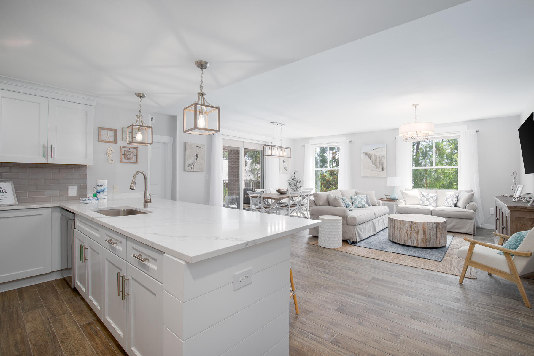 BAHIA CONDO - Residential