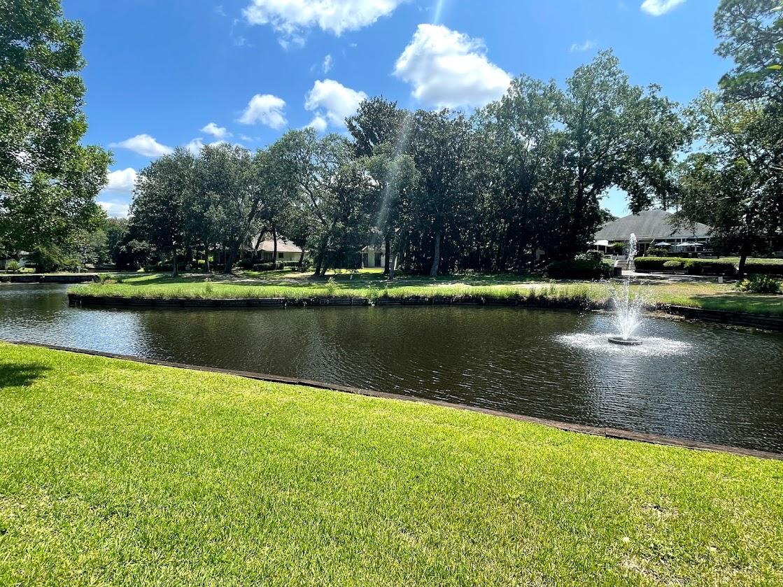 FAIRWAY LAKES PH 1 - Residential