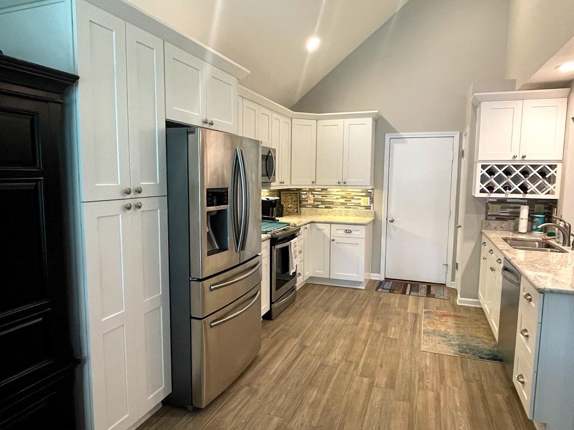 FAIRWAY LAKES PH 1 - Residential
