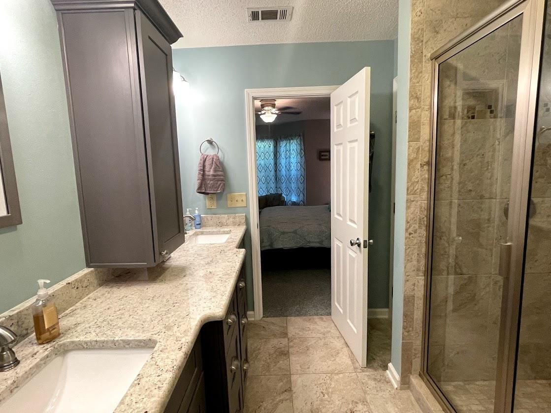 FAIRWAY LAKES PH 1 - Residential