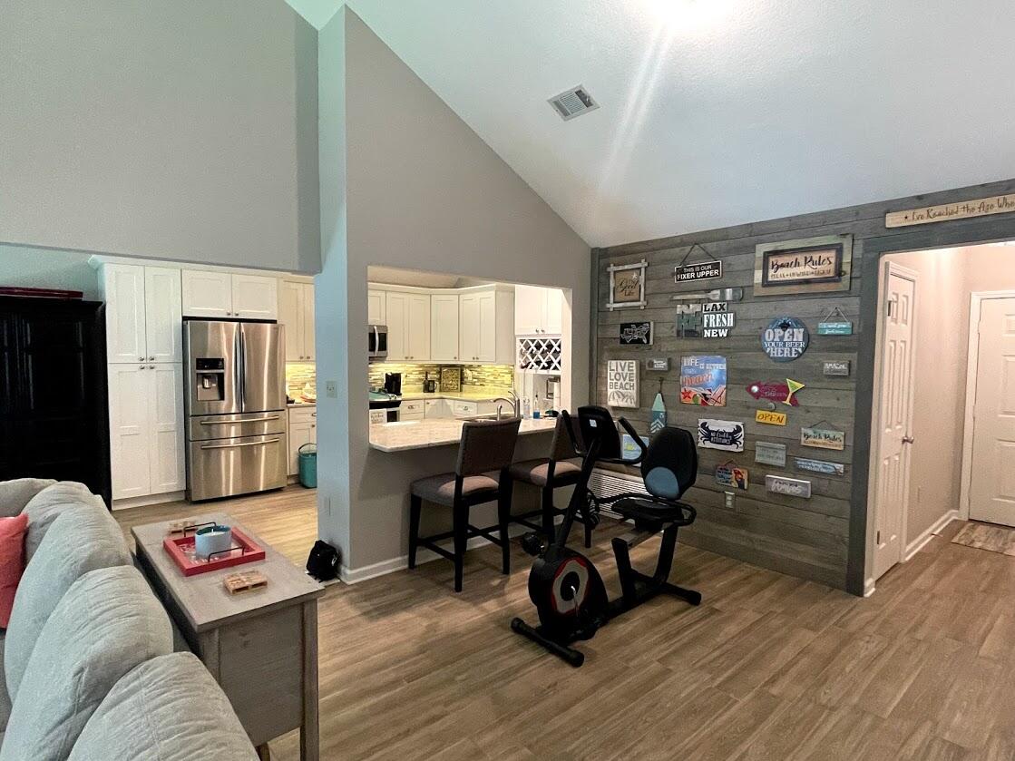 FAIRWAY LAKES PH 1 - Residential