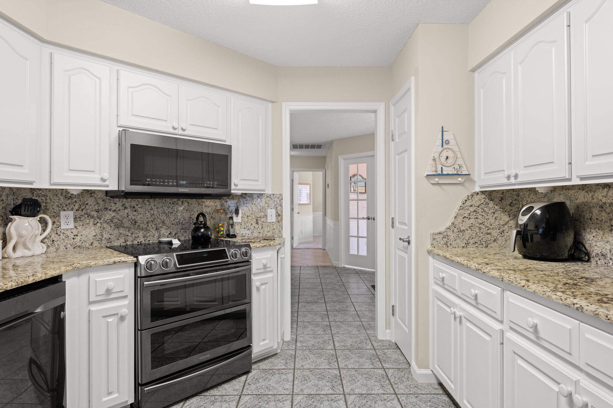 Jamaican Lakes - Residential