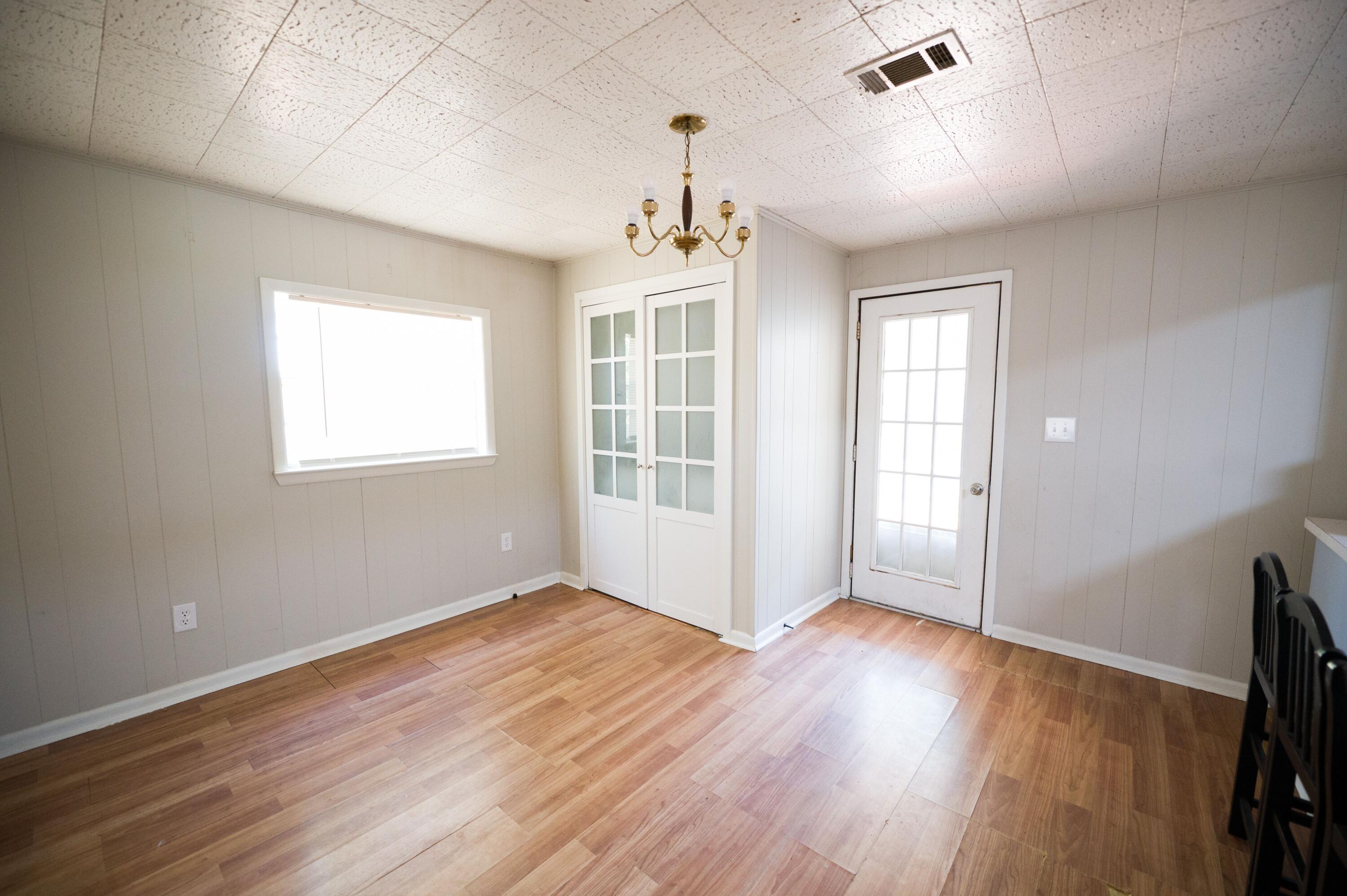 MEIGS S/D - Residential