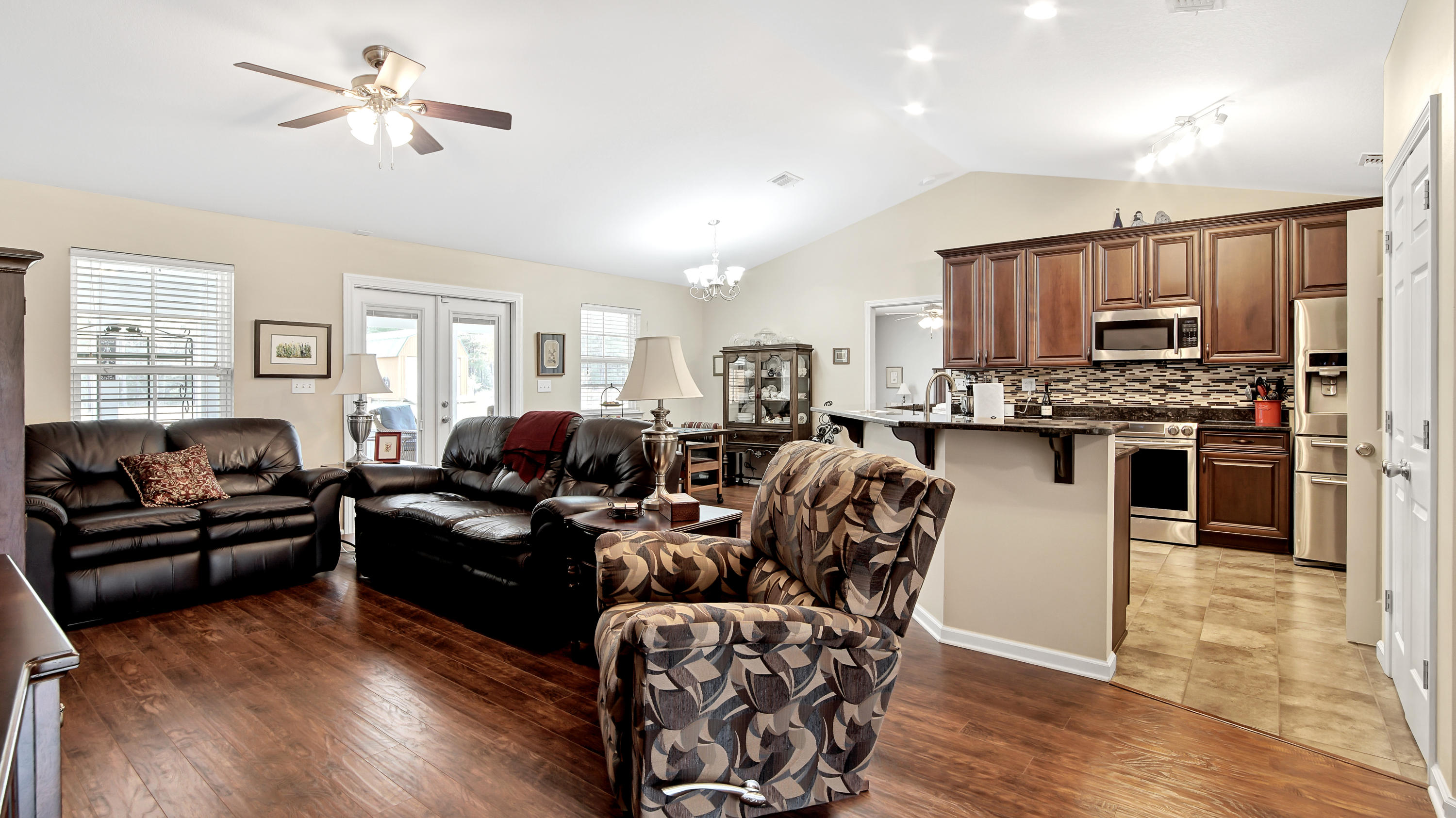 LAKE JUNIPER ESTATES UNIT 3 - Residential