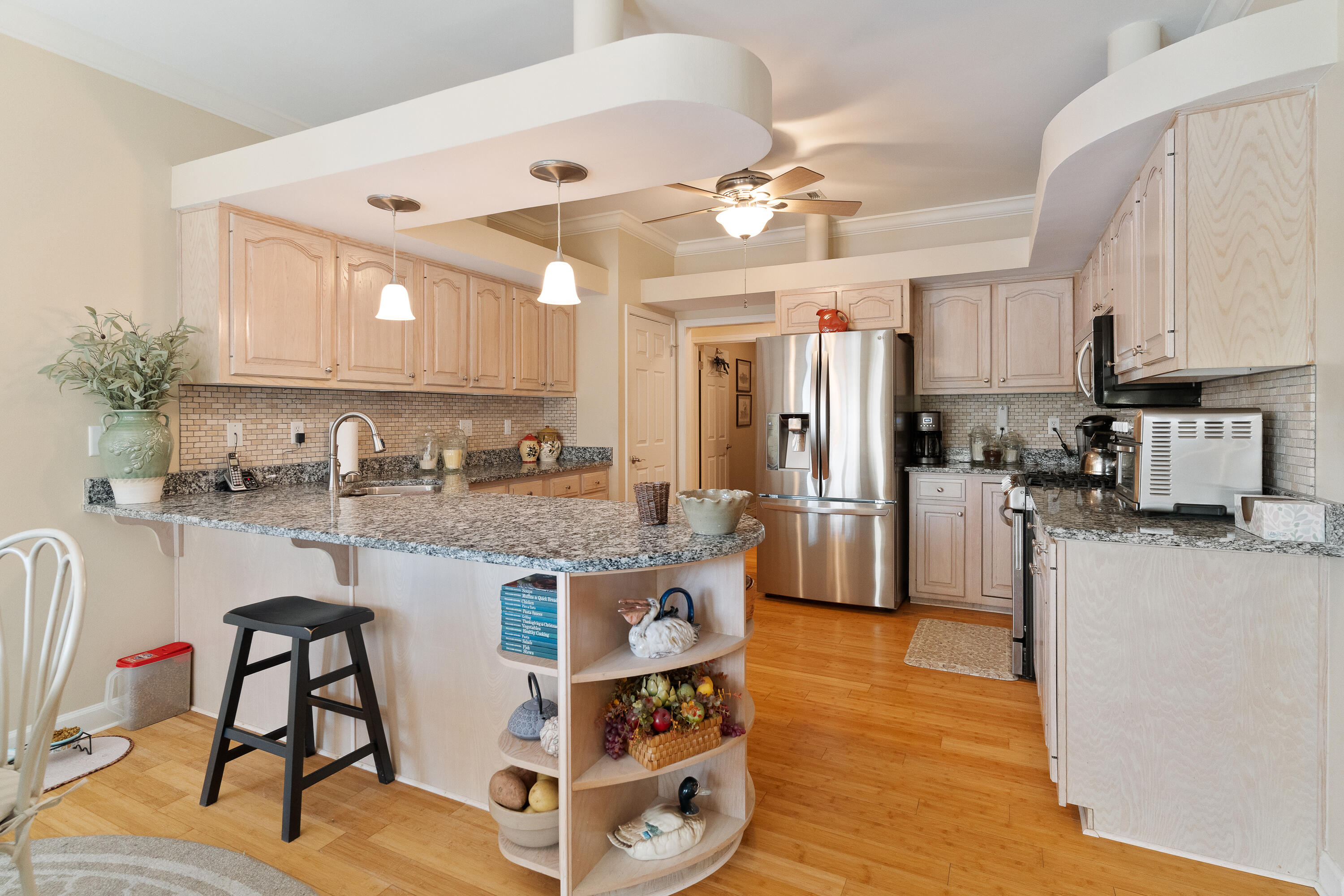 MARY ESTHER MANOR - Residential