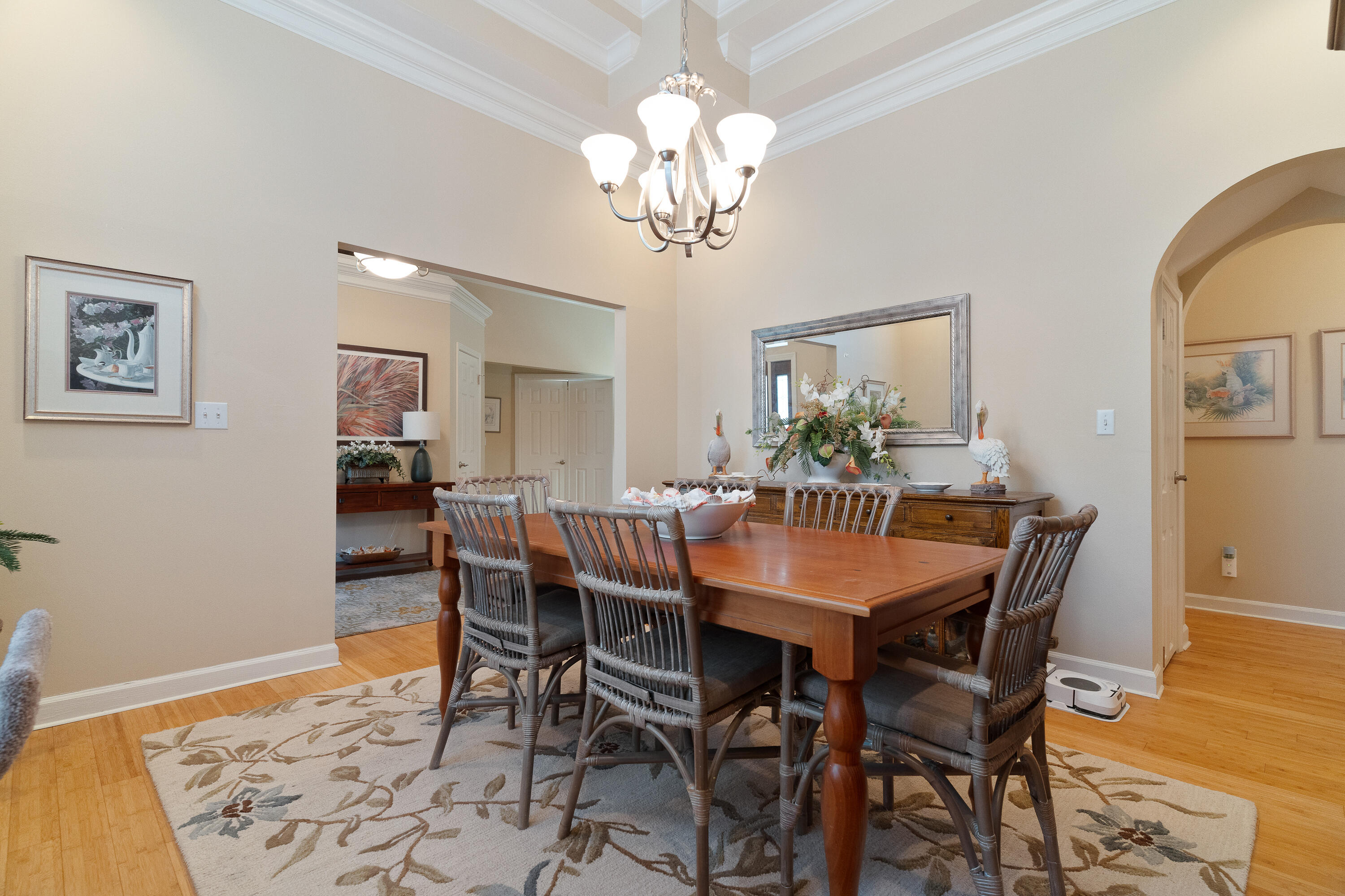 MARY ESTHER MANOR - Residential