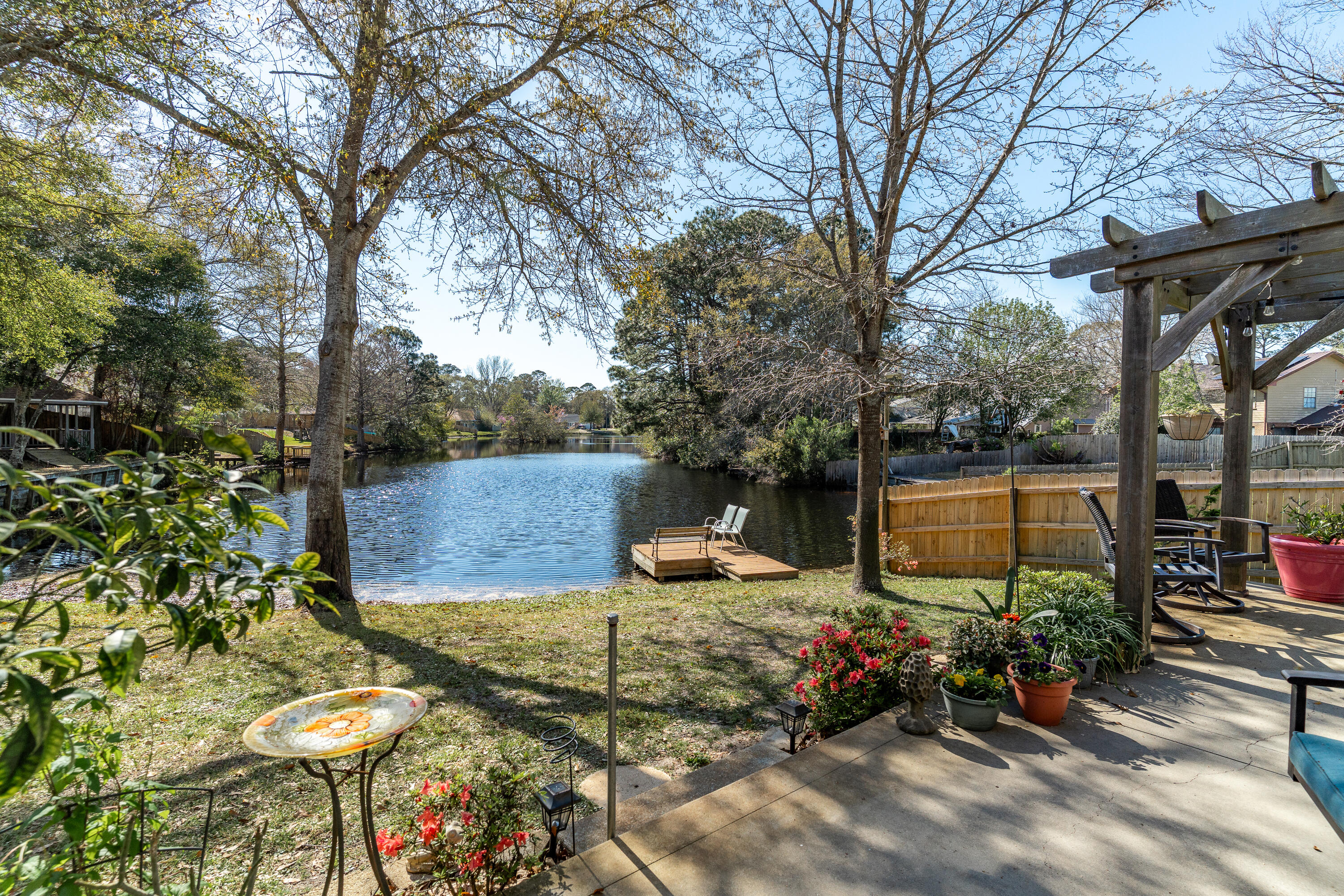 MARY ESTHER MANOR - Residential