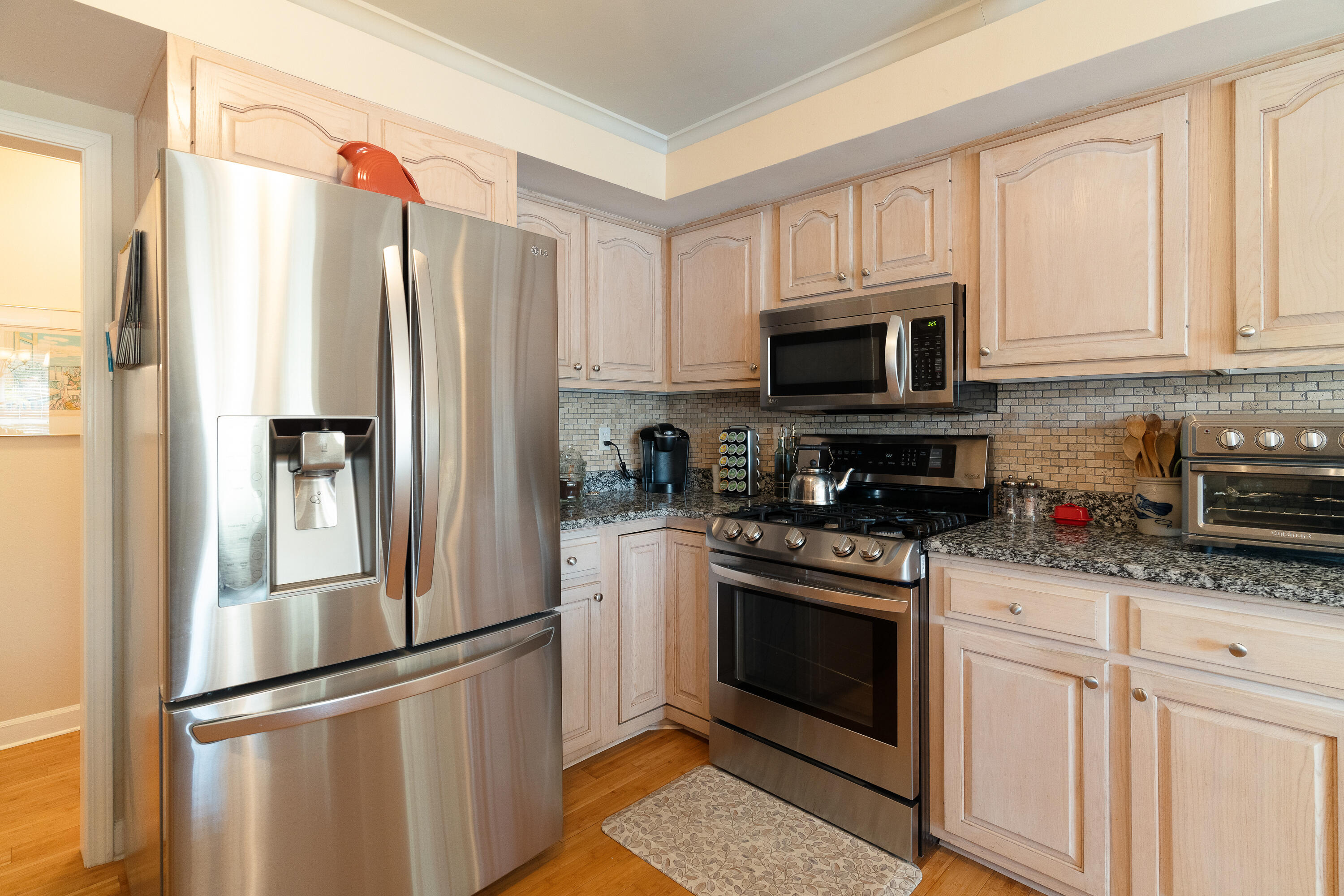 MARY ESTHER MANOR - Residential