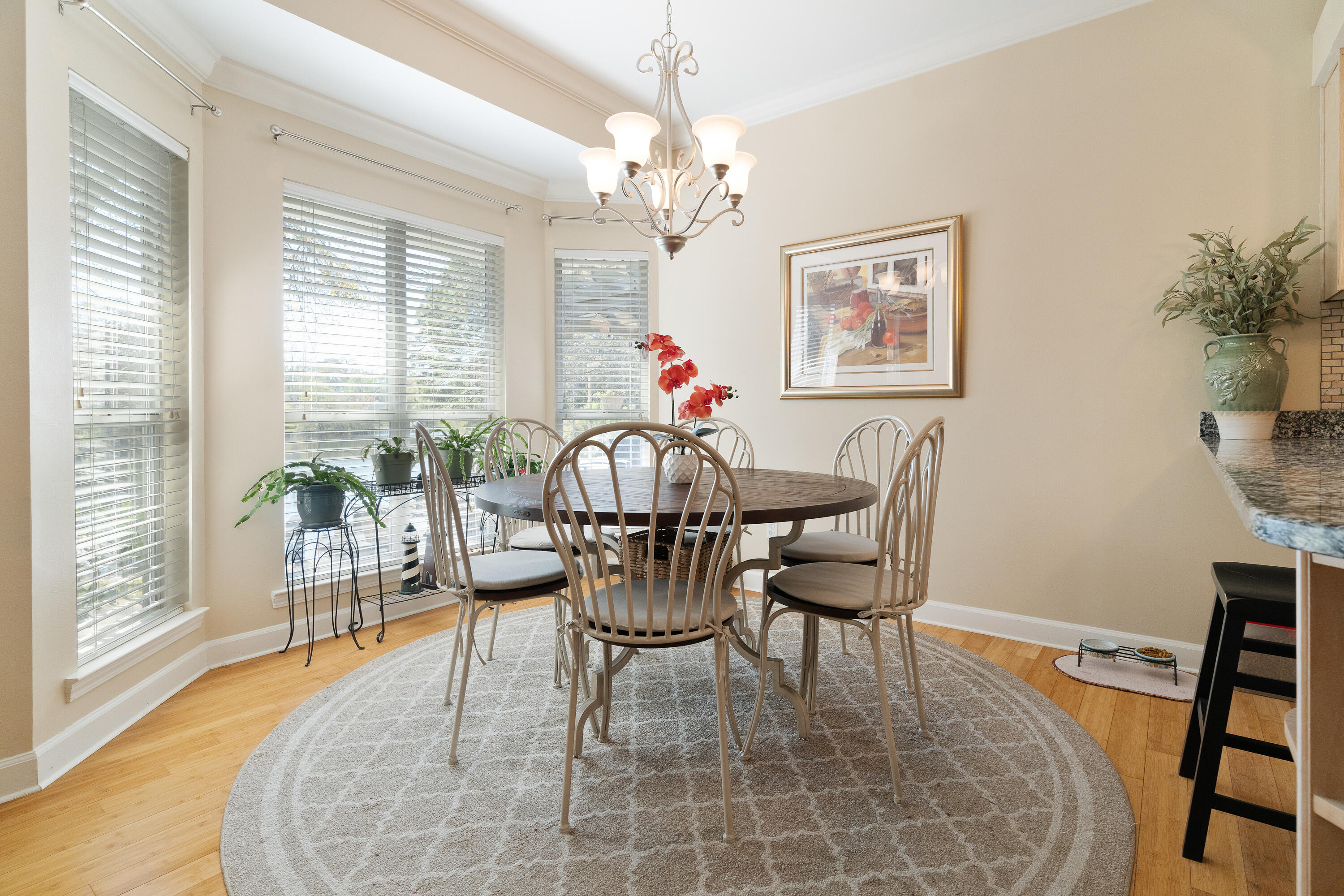 MARY ESTHER MANOR - Residential