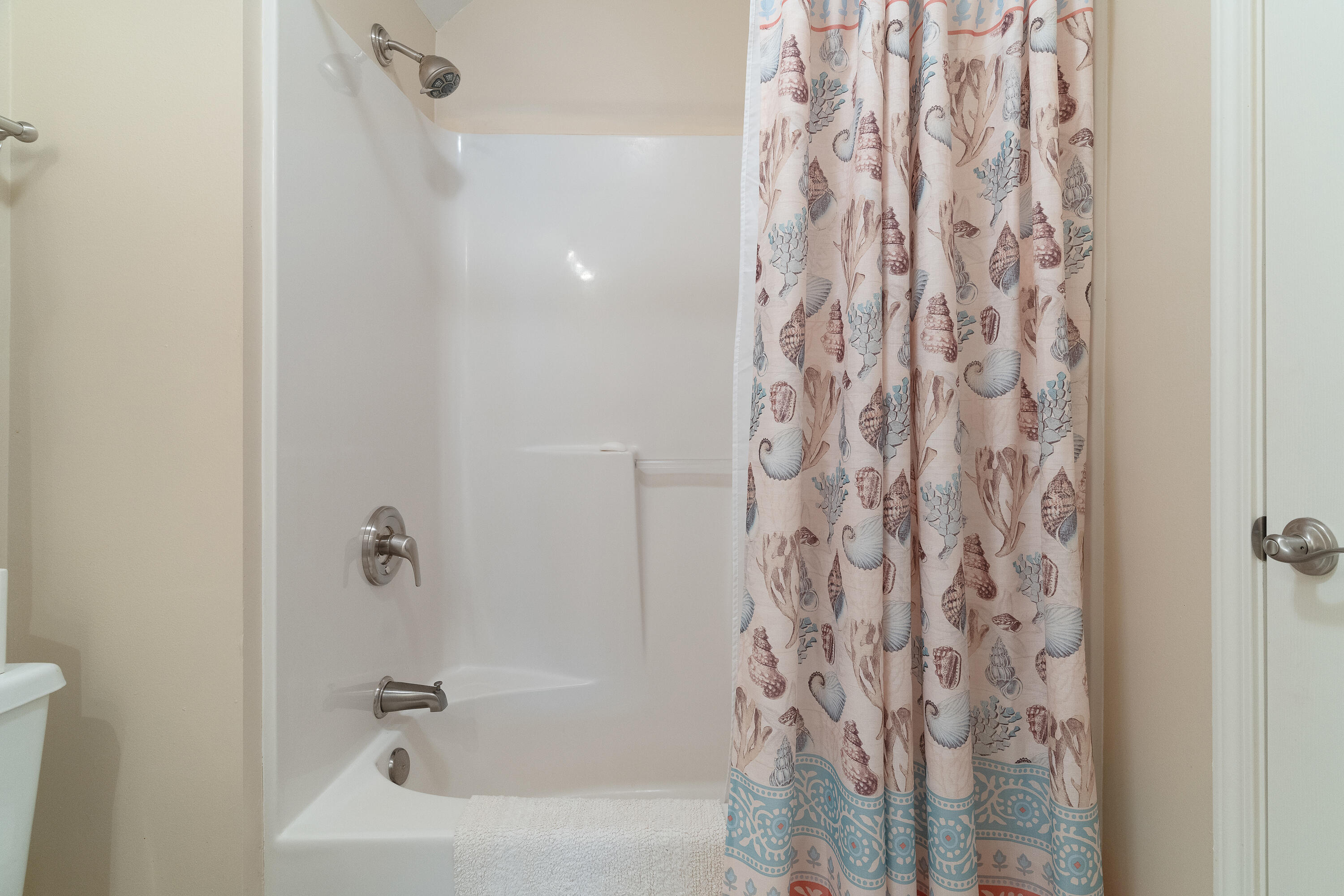 MARY ESTHER MANOR - Residential