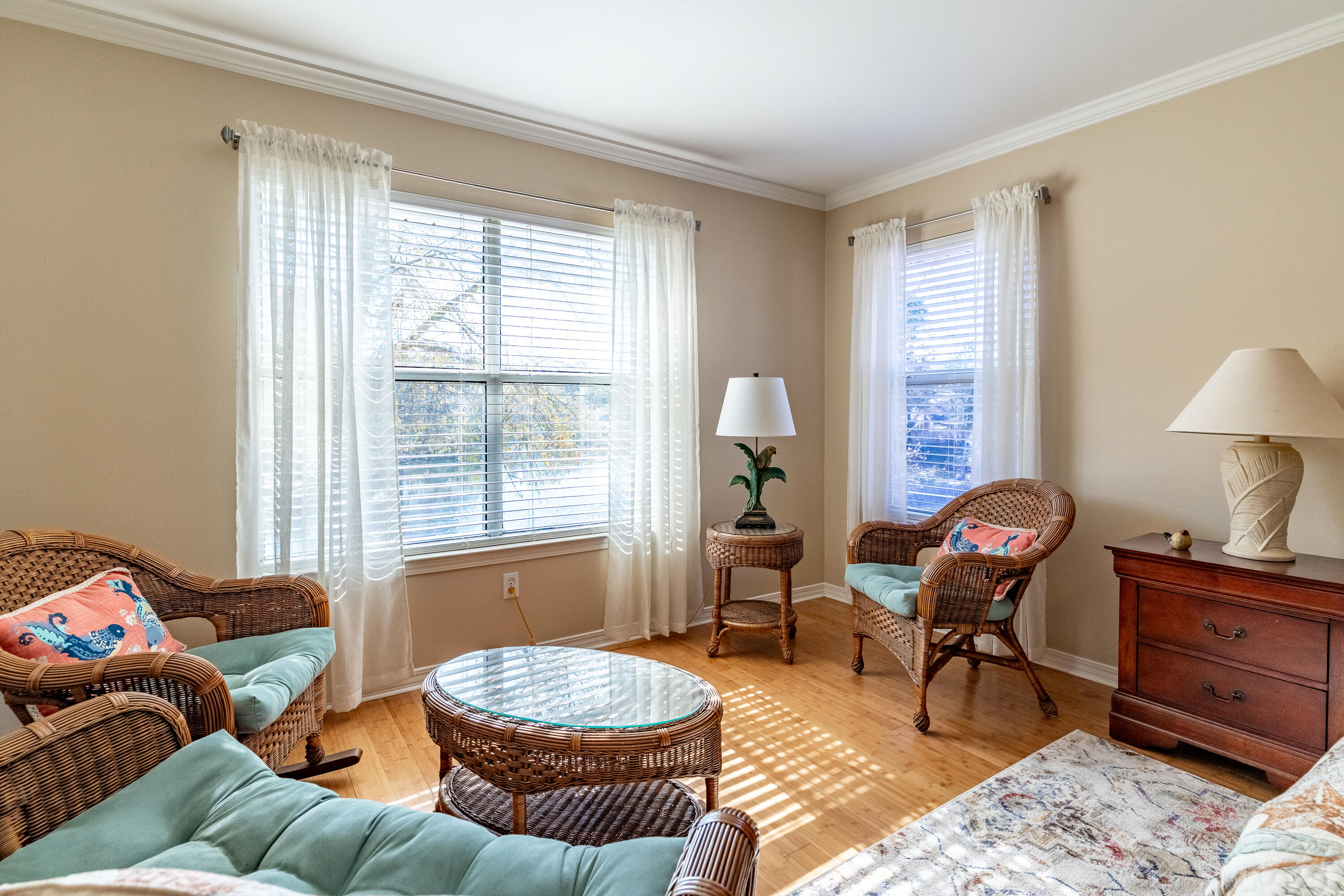 MARY ESTHER MANOR - Residential