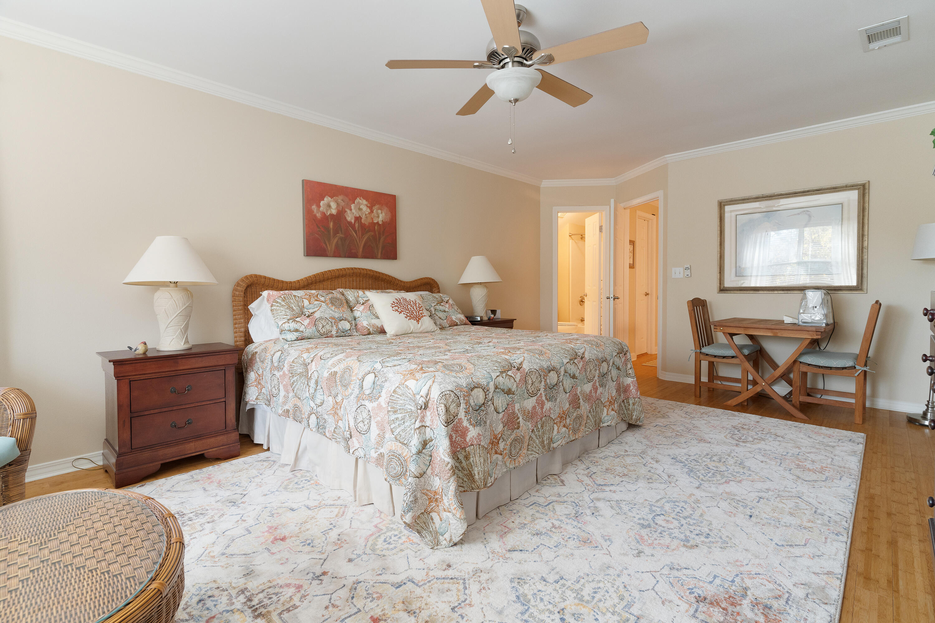 MARY ESTHER MANOR - Residential