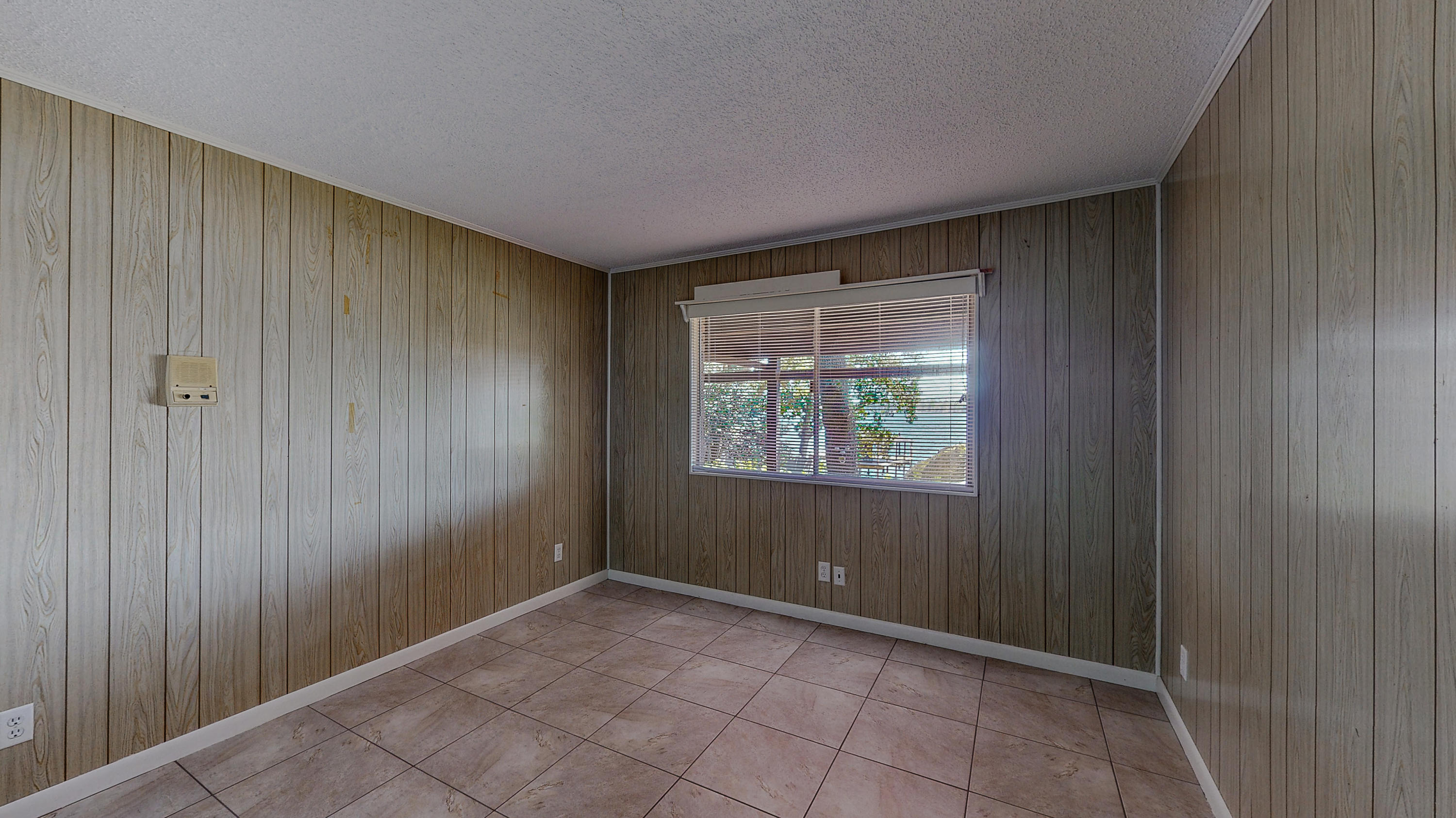 EDGEWATER VILLAGE NORTH - Residential