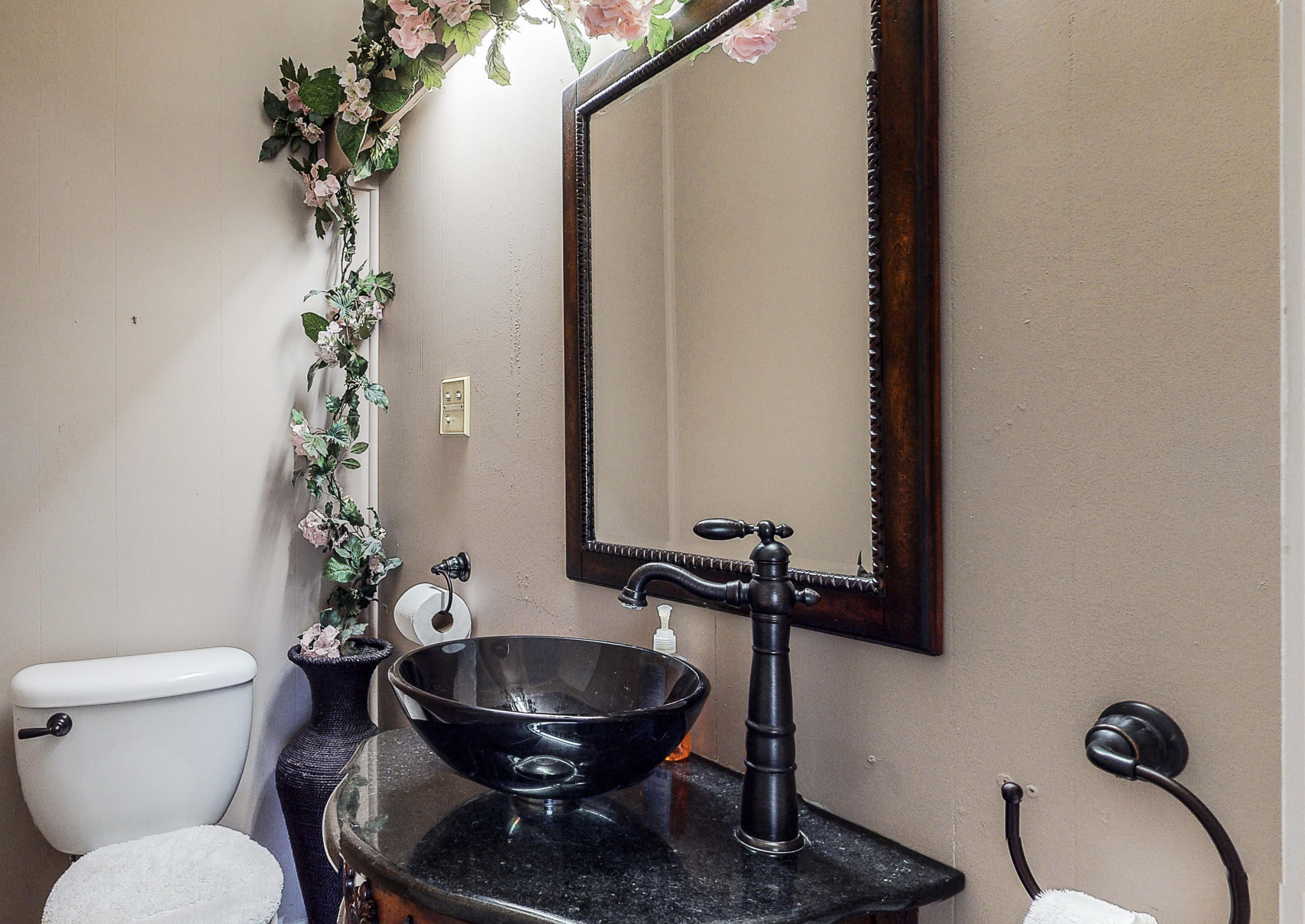 EDGEWATER VILLAGE NORTH - Residential