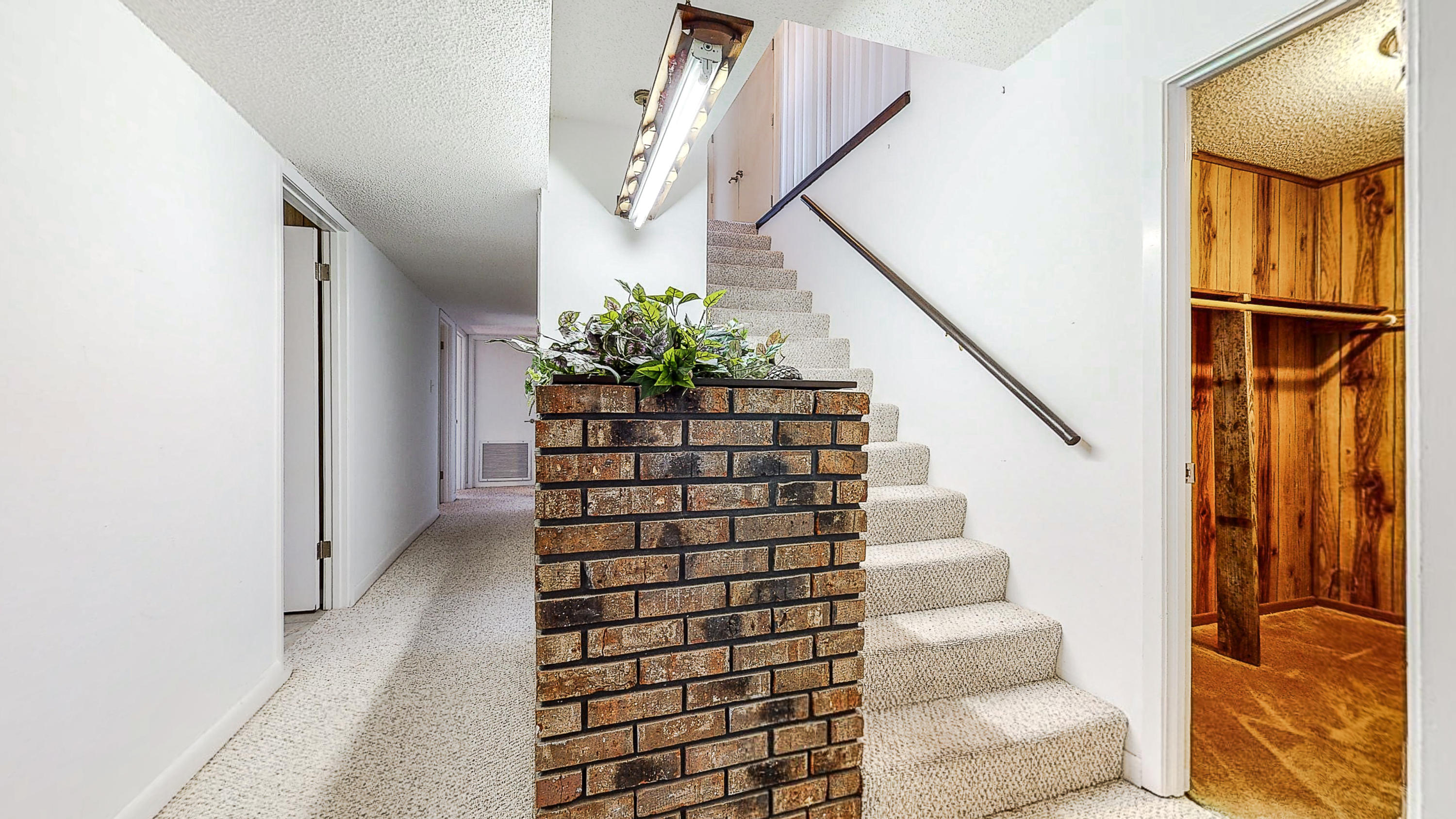 EDGEWATER VILLAGE NORTH - Residential