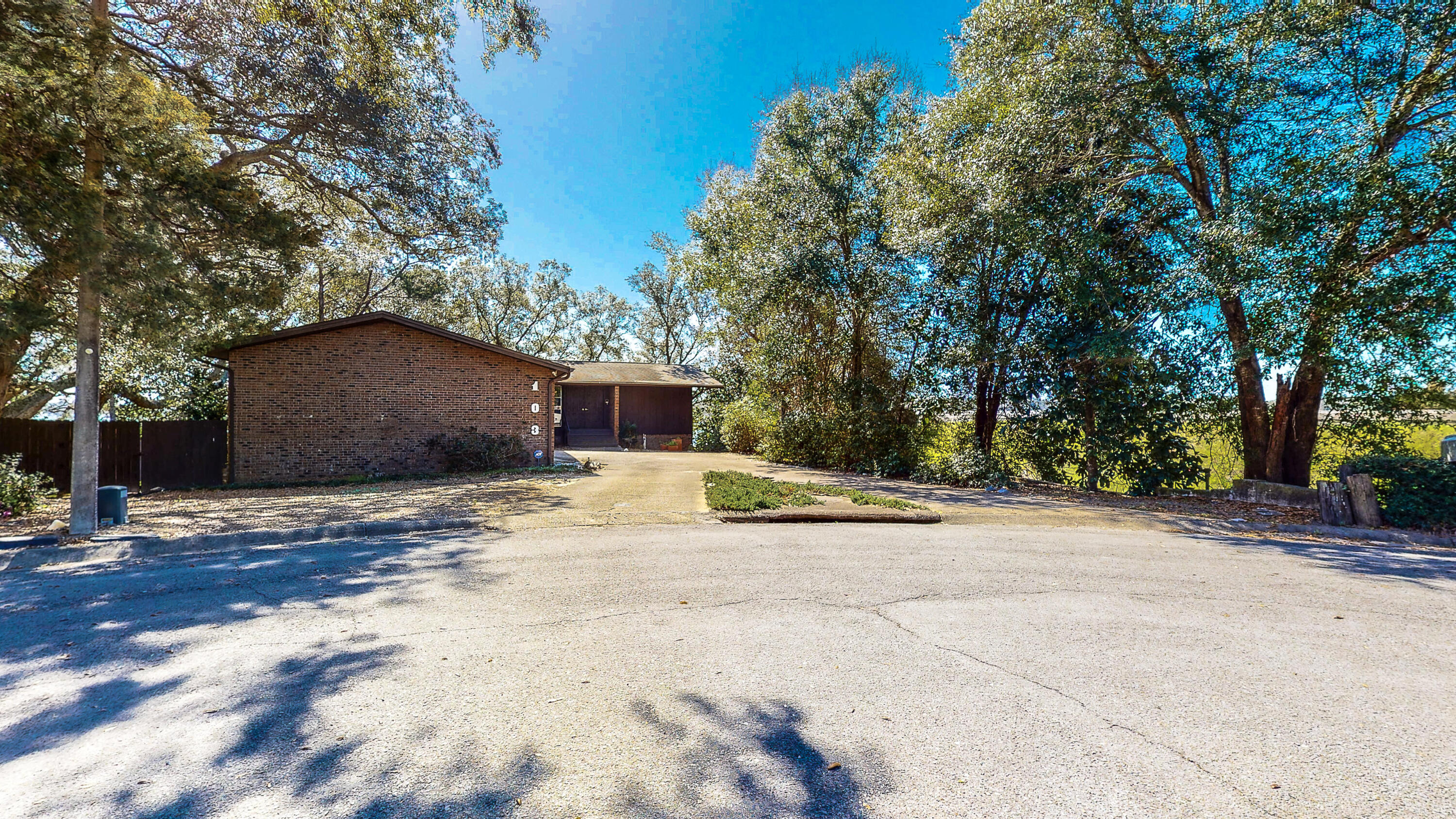 EDGEWATER VILLAGE NORTH - Residential