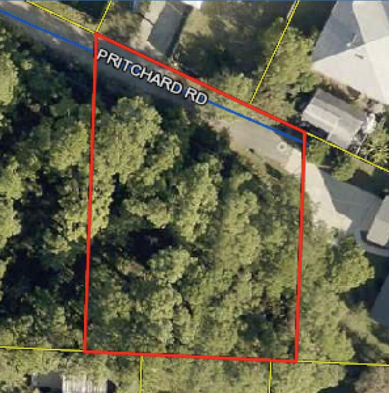 DO NOT ENTER PROPERTY UNLESS YOU HAVE PERMISSION!!Great lot in Miramar Beach!! The end of this street is quiet with only two houses and the vacant land. This land is two lots, with only the one lot currently available. Wonderful area.