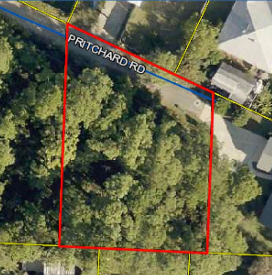 DO NOT ENTER PROPERTY UNLESS YOU HAVE PERMISSION!!Great lot in Miramar Beach!!  The end of this street is quiet with only two houses and the vacant land.  This land is two lots, with only the one lot currently available.  Wonderful area.