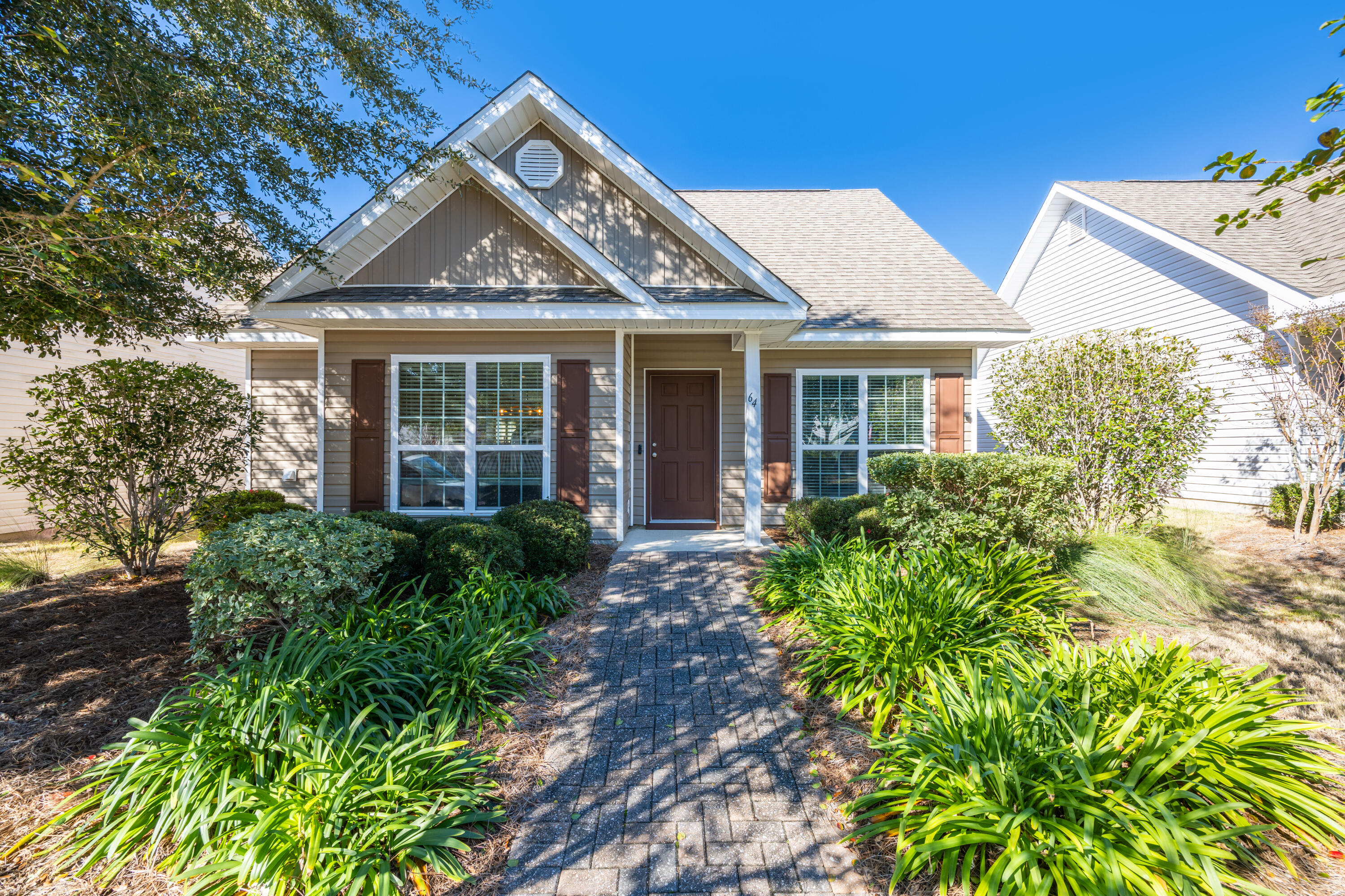 HAMMOCK BAY - Residential