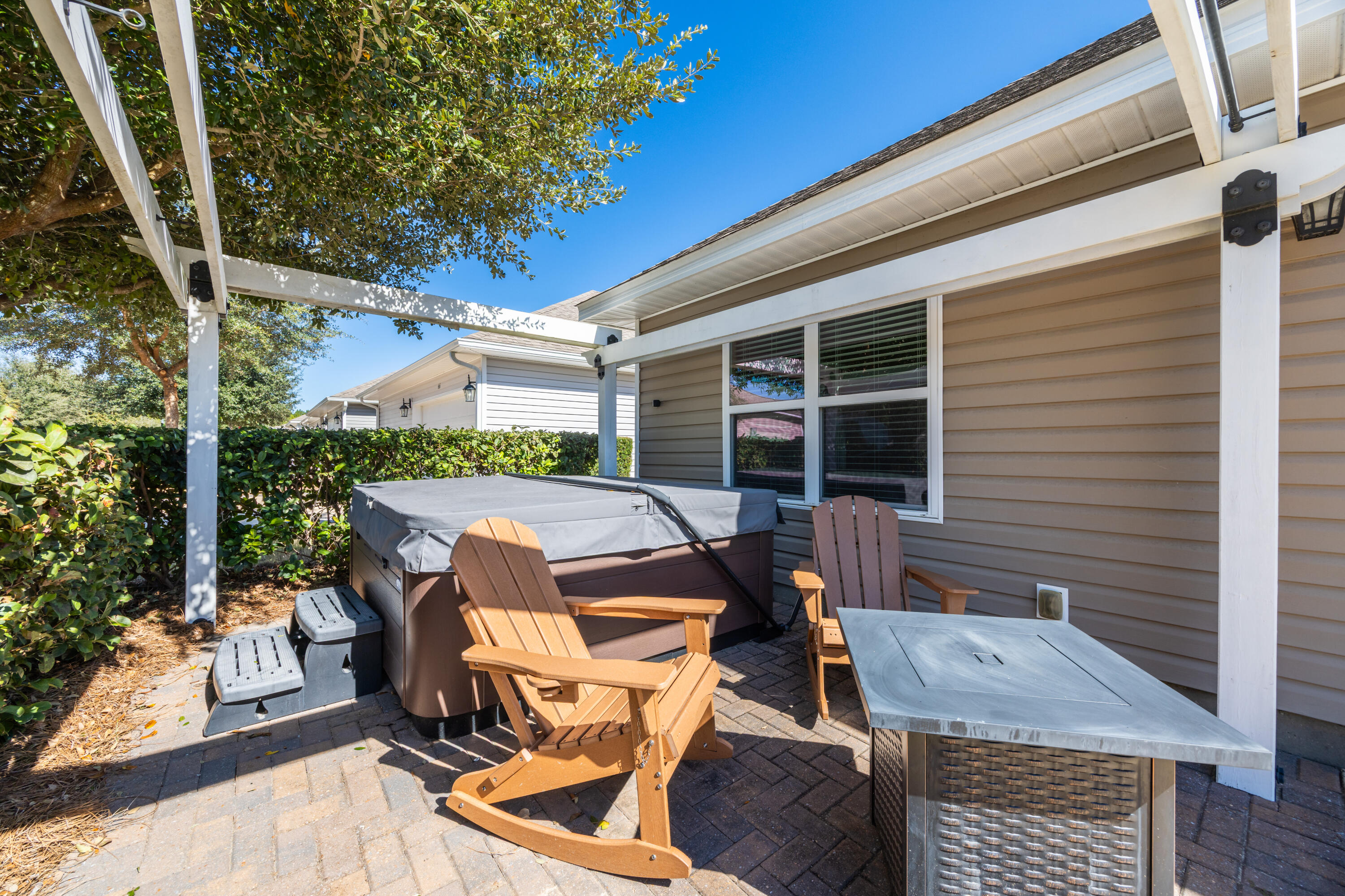 HAMMOCK BAY - Residential