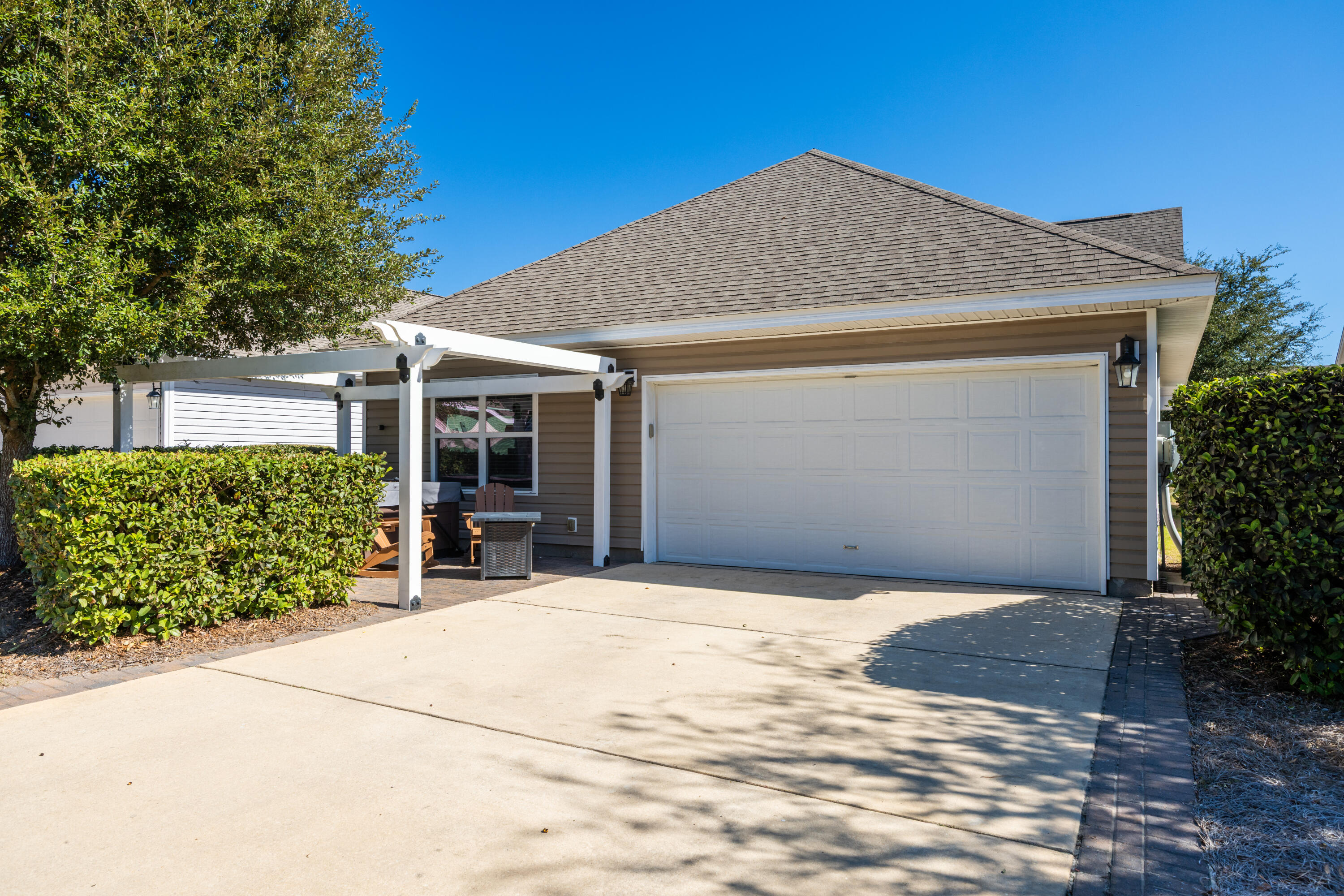 HAMMOCK BAY - Residential