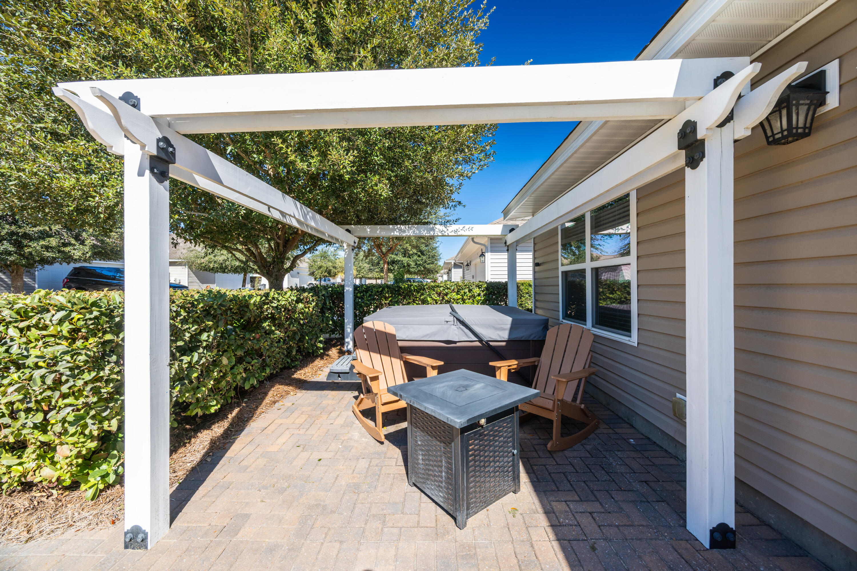 HAMMOCK BAY - Residential