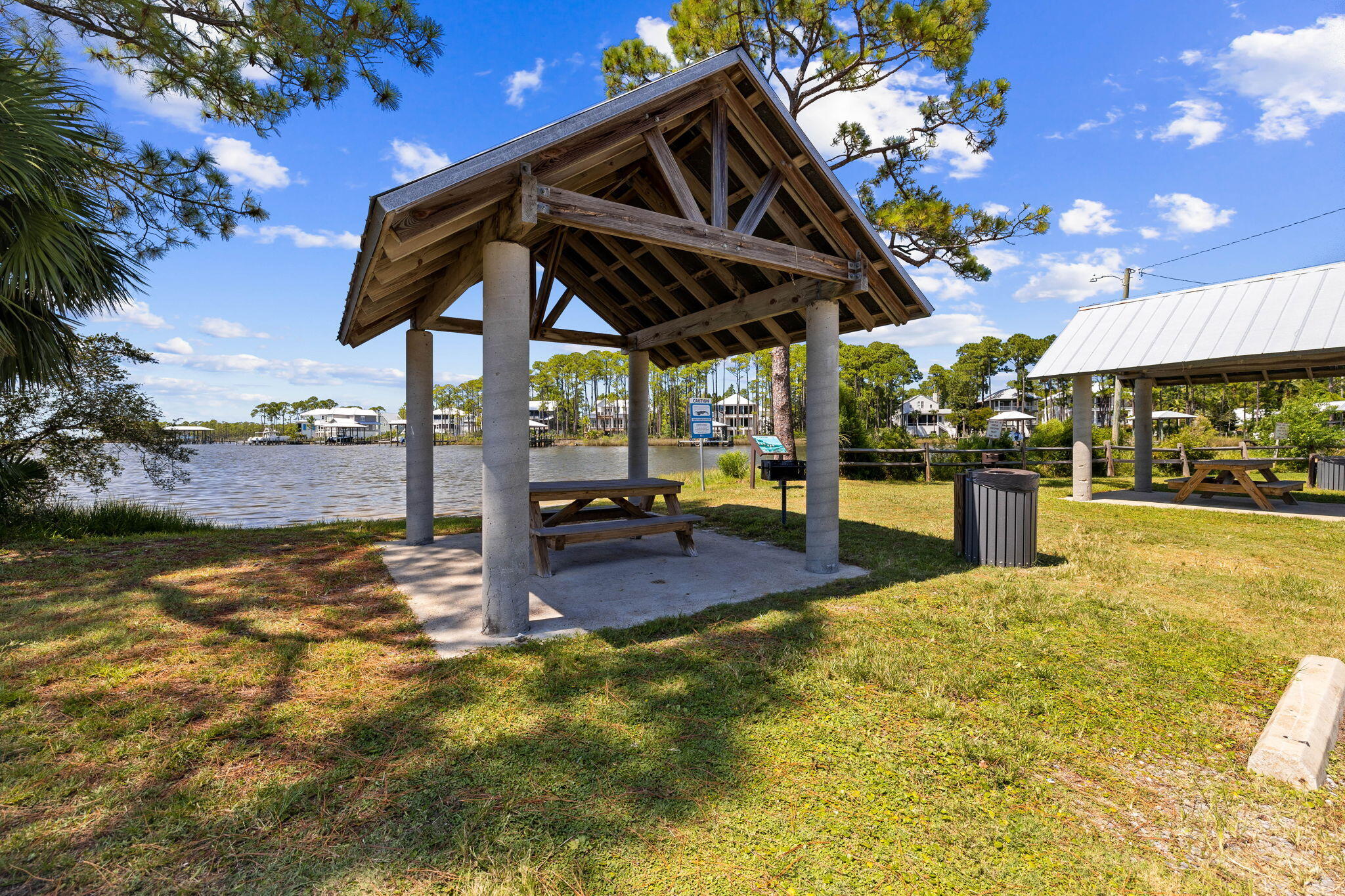 TOWN OF SANTA ROSA - Residential