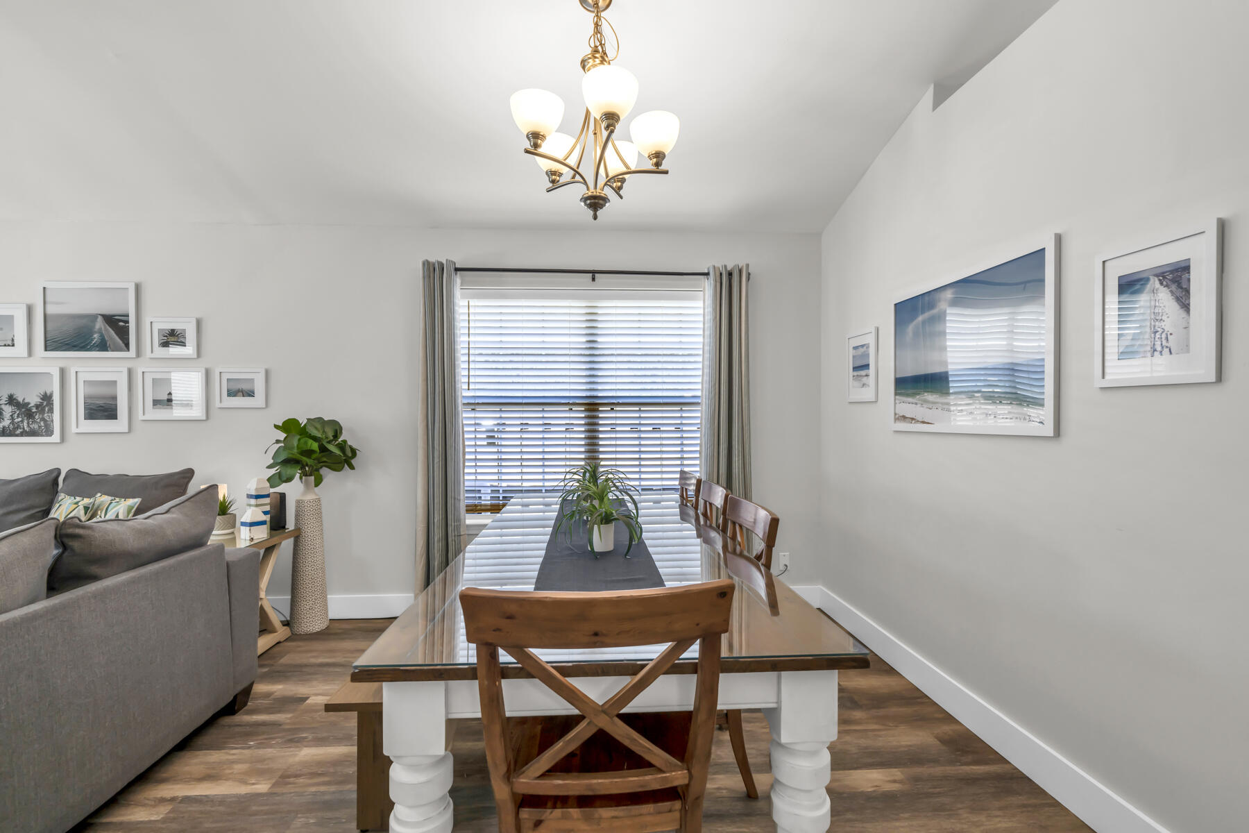 PARADISE RETREAT - Residential