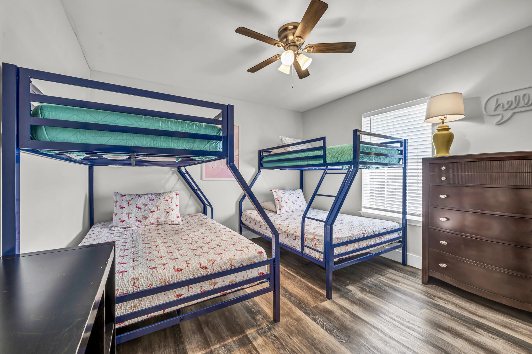 PARADISE RETREAT - Residential