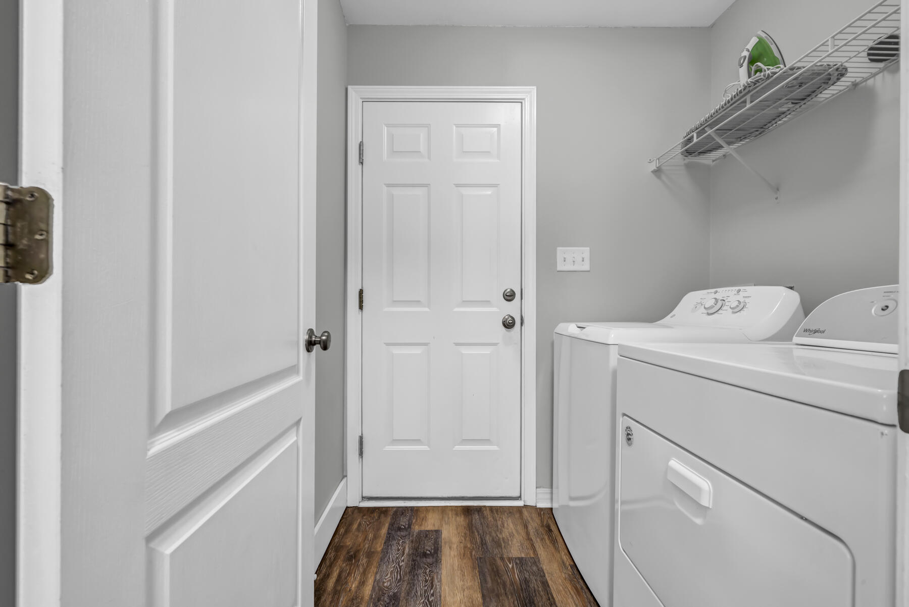 PARADISE RETREAT - Residential