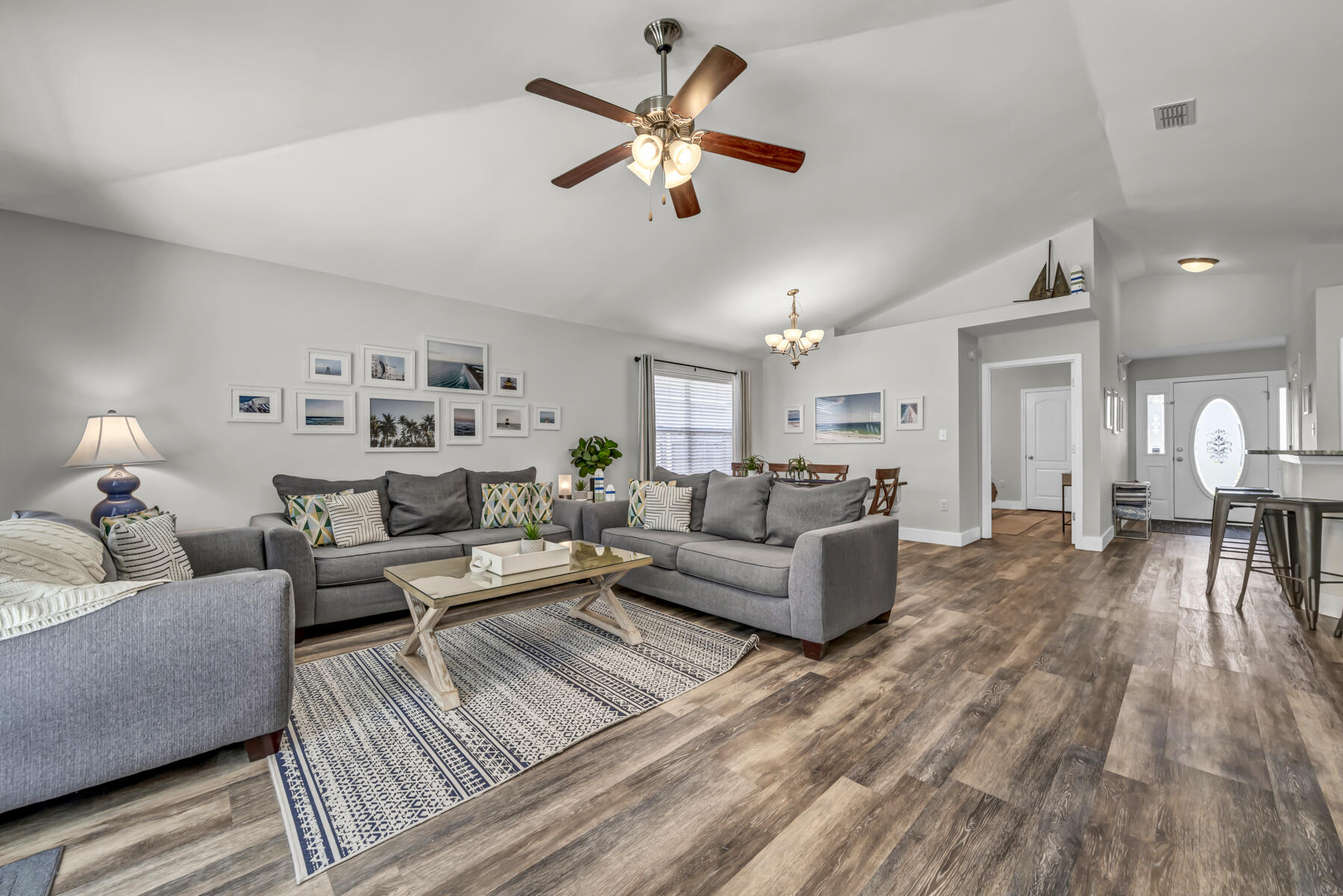 PARADISE RETREAT - Residential