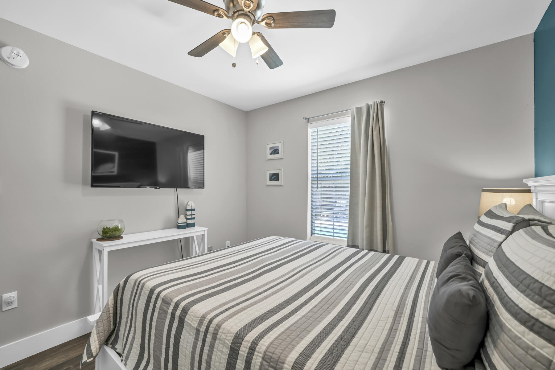 PARADISE RETREAT - Residential