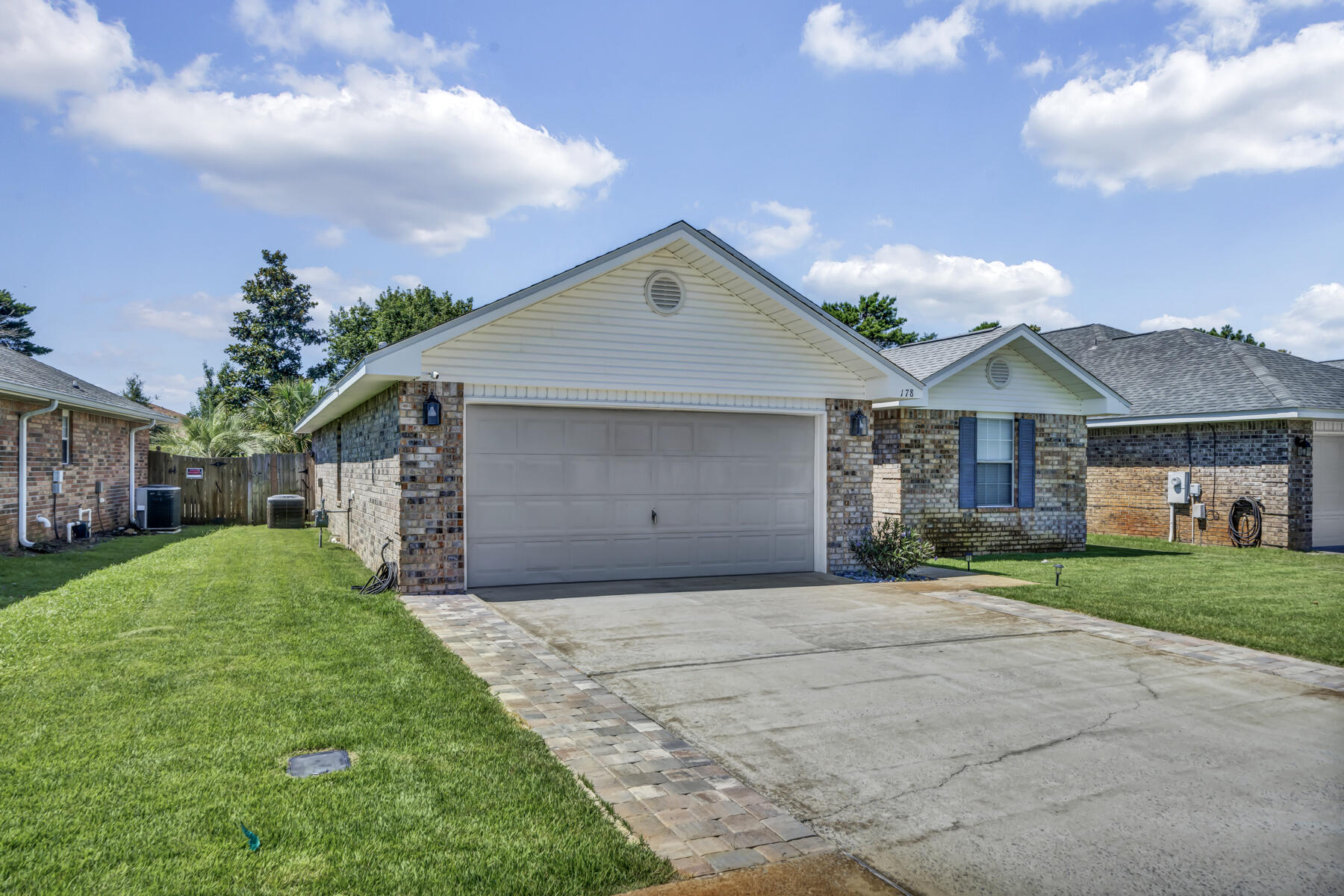 PARADISE RETREAT - Residential