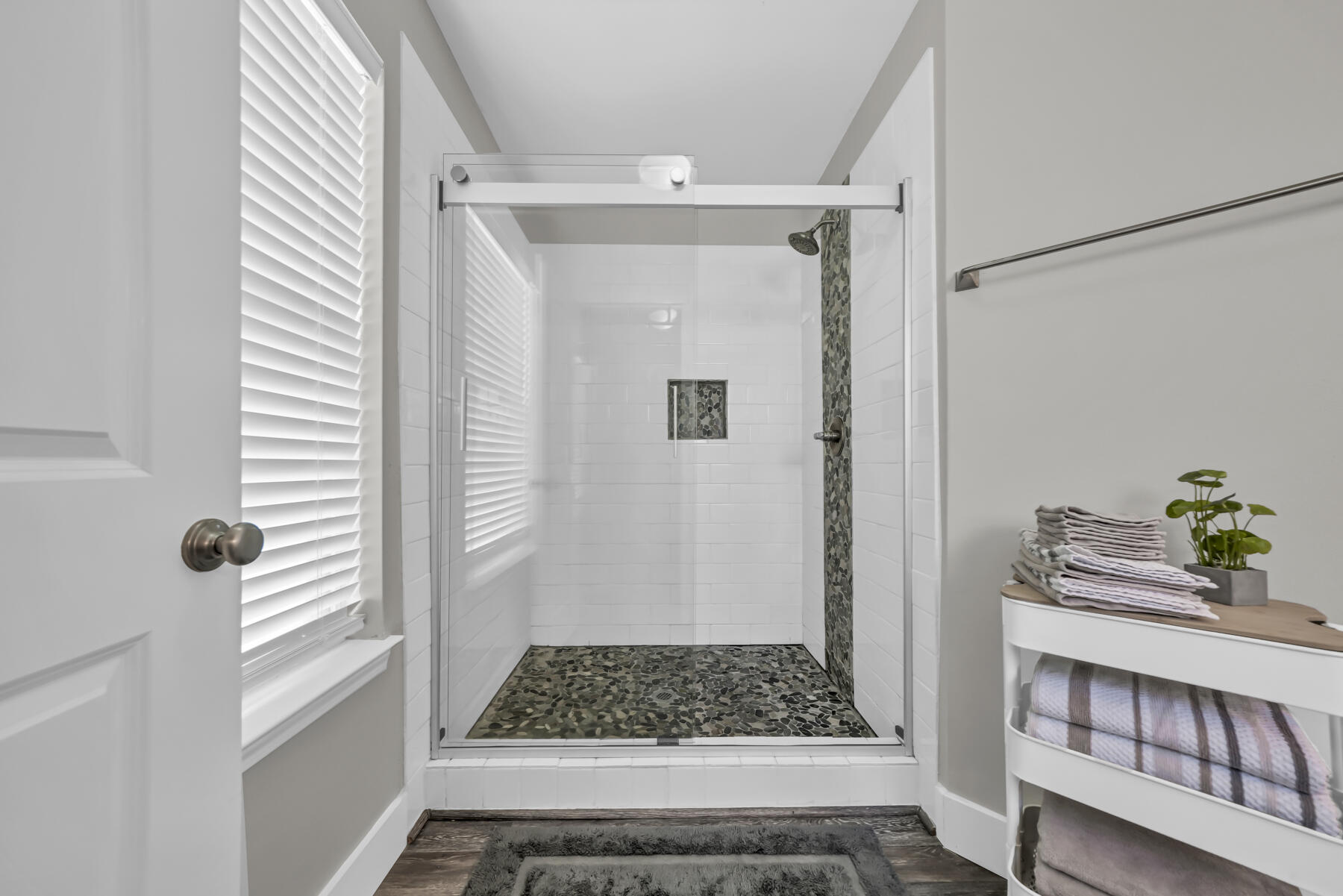 PARADISE RETREAT - Residential