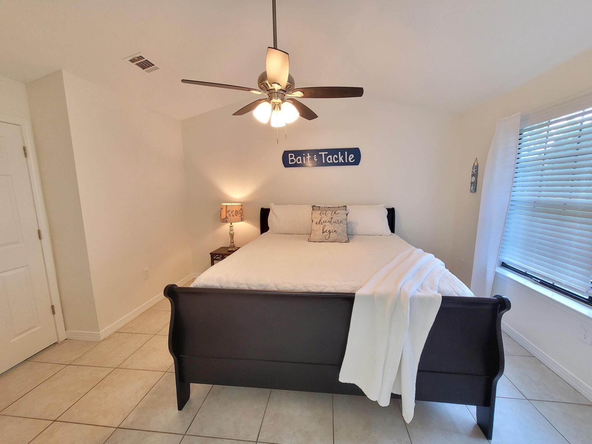 IMPERIAL LAKES - Residential