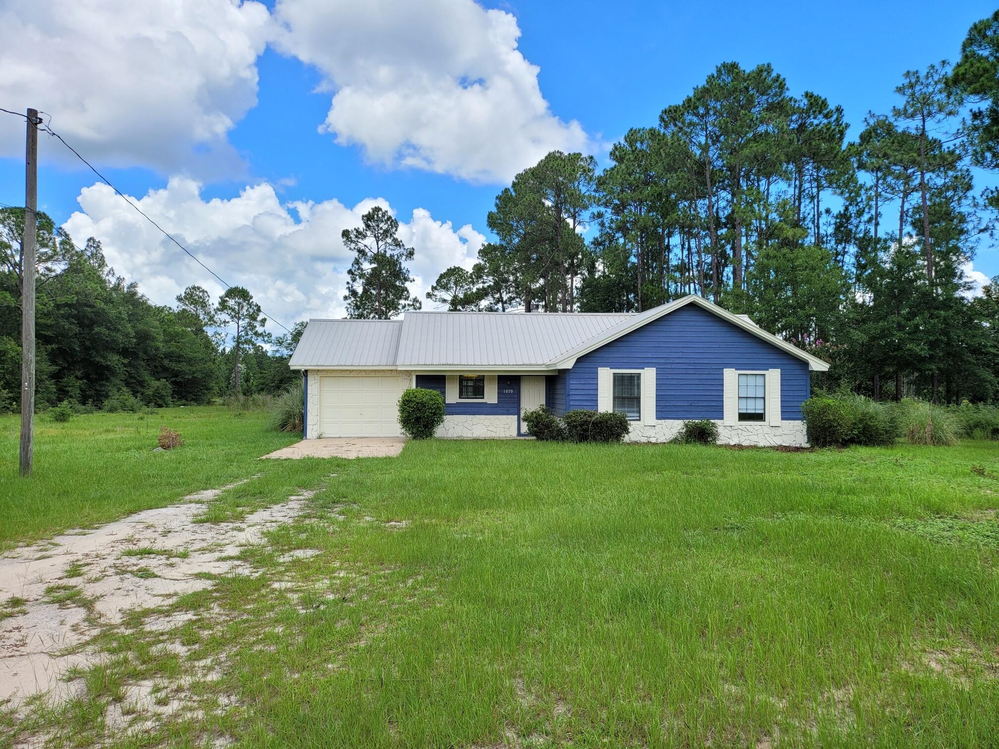 IMPERIAL LAKES - Residential