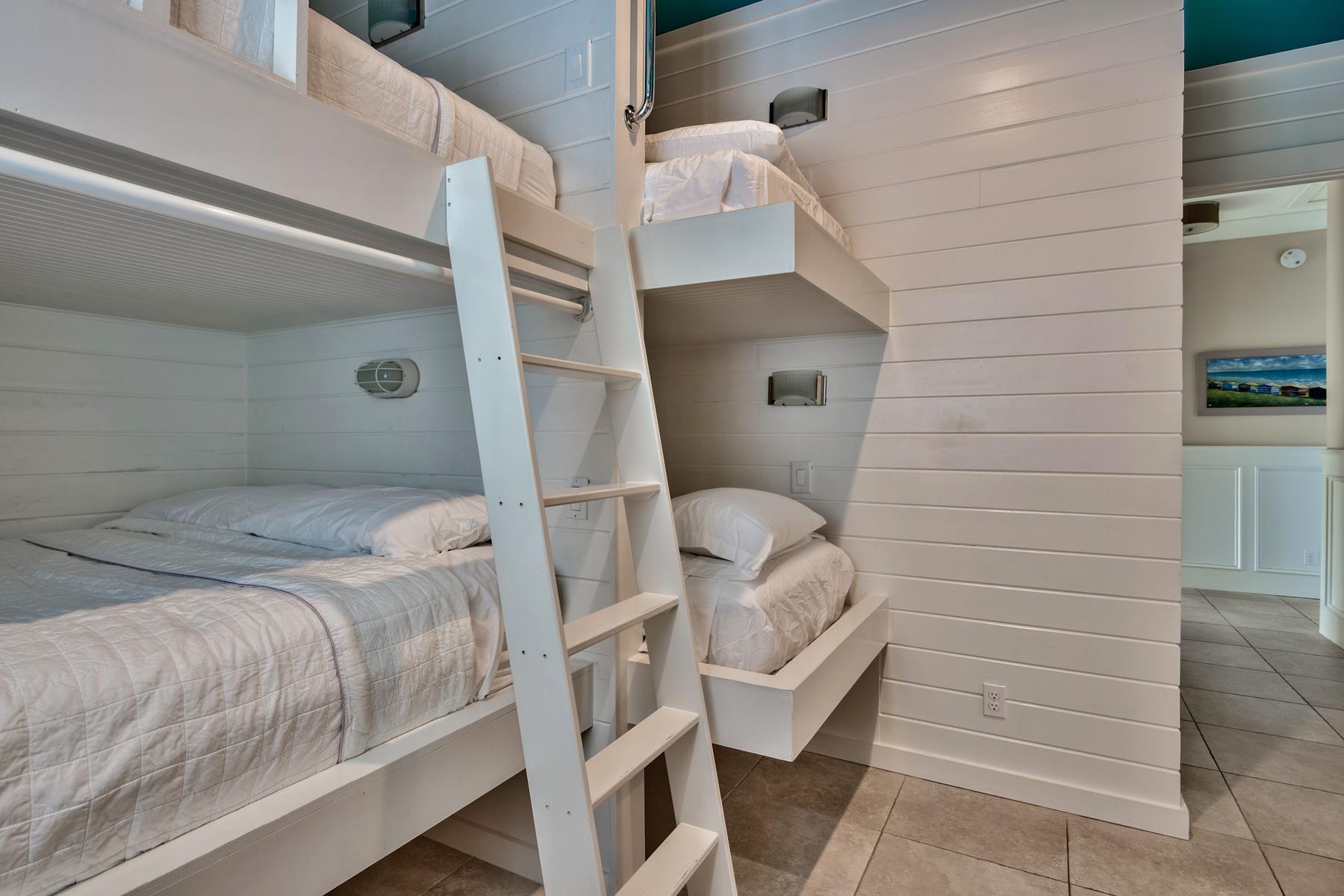 FRANGISTA BEACH 1ST ADDN - Residential