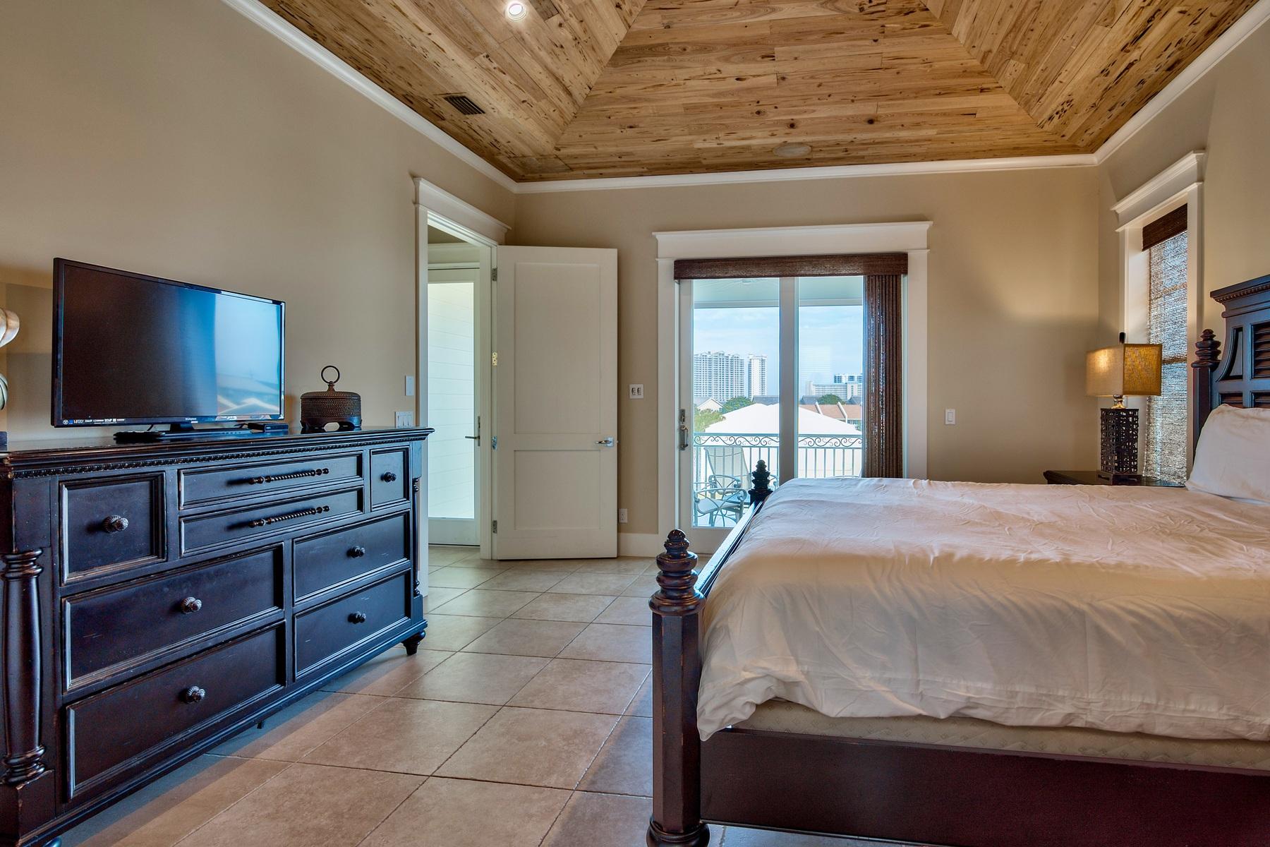 FRANGISTA BEACH 1ST ADDN - Residential