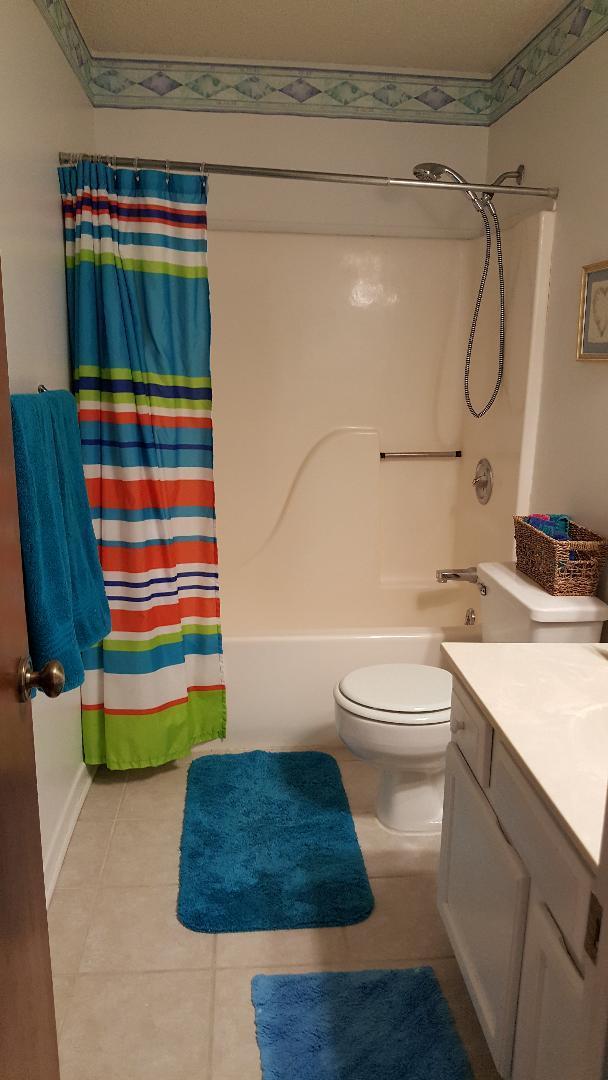 GARDEN OAKS CONDO - Residential Lease