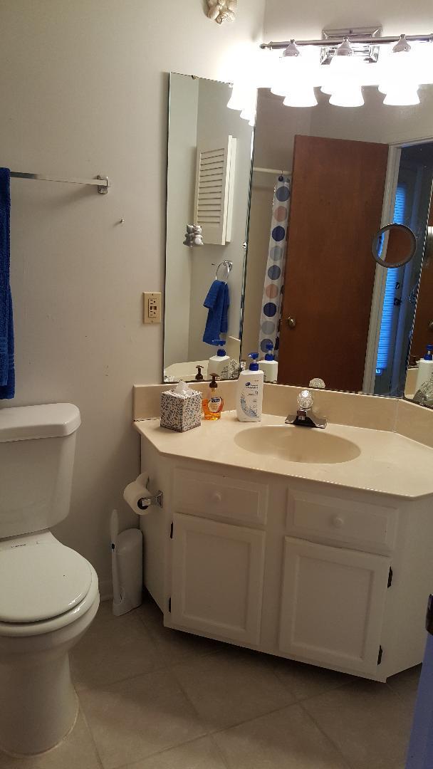 GARDEN OAKS CONDO - Residential Lease