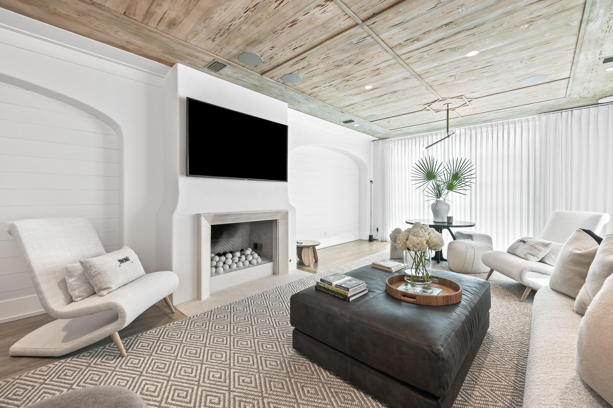 ALYS BEACH - Residential
