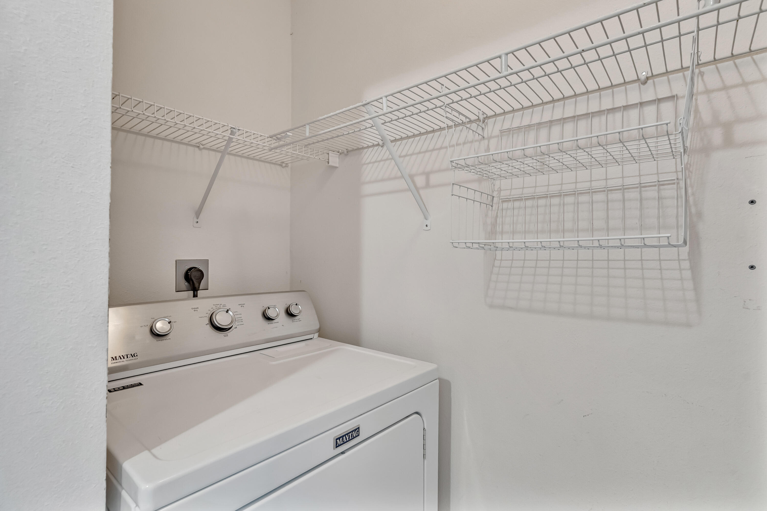 INDIAN LAKE - Residential Lease